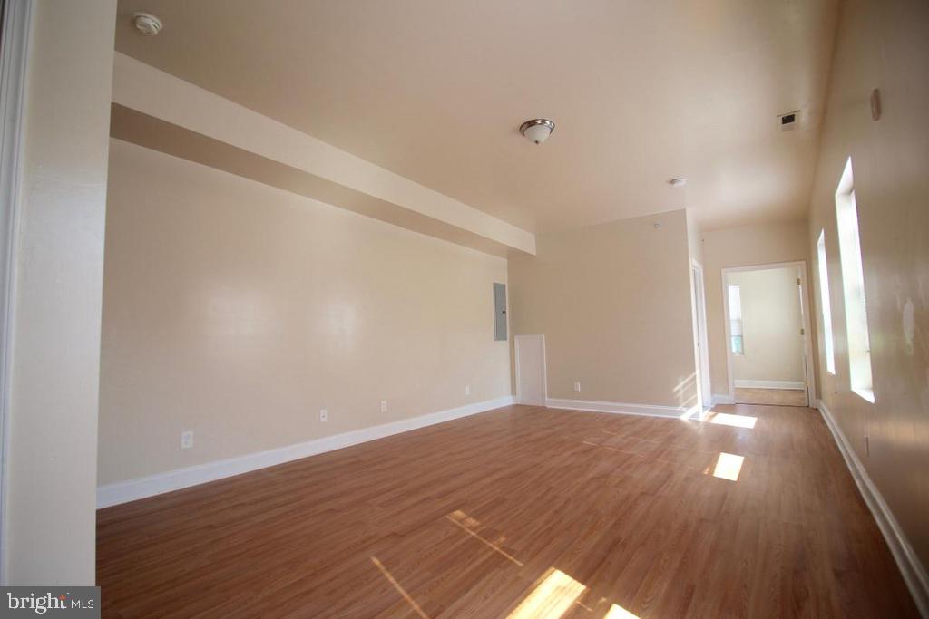 TEMPLE UNIVERSITY - Residential Lease