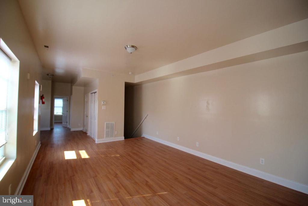TEMPLE UNIVERSITY - Residential Lease
