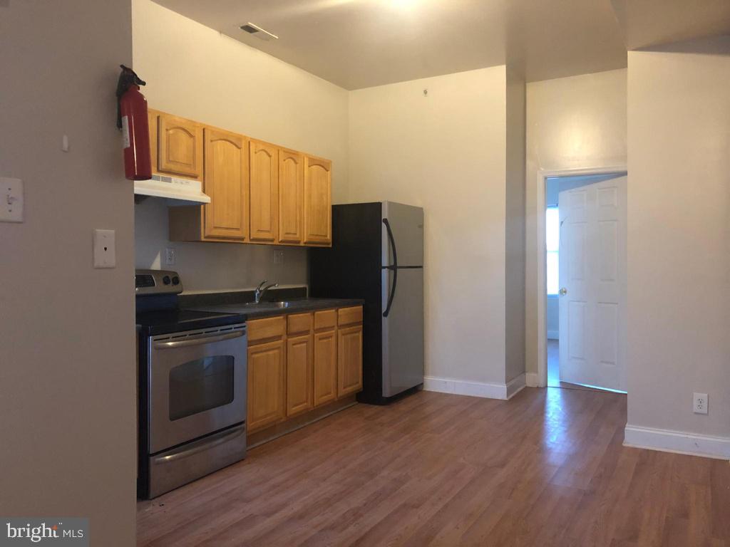 TEMPLE UNIVERSITY - Residential Lease