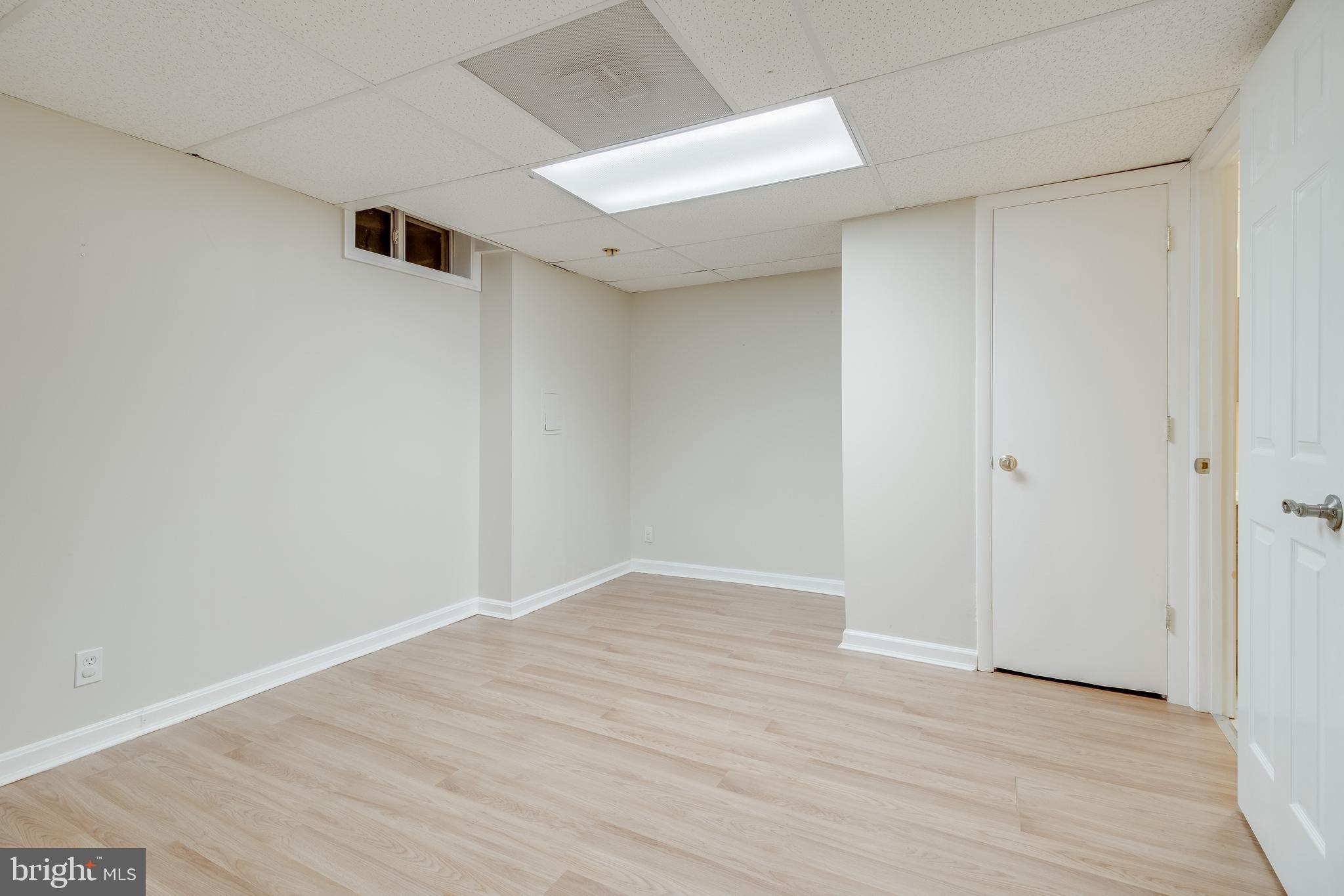 NEW COLONY VILLAGE - Residential