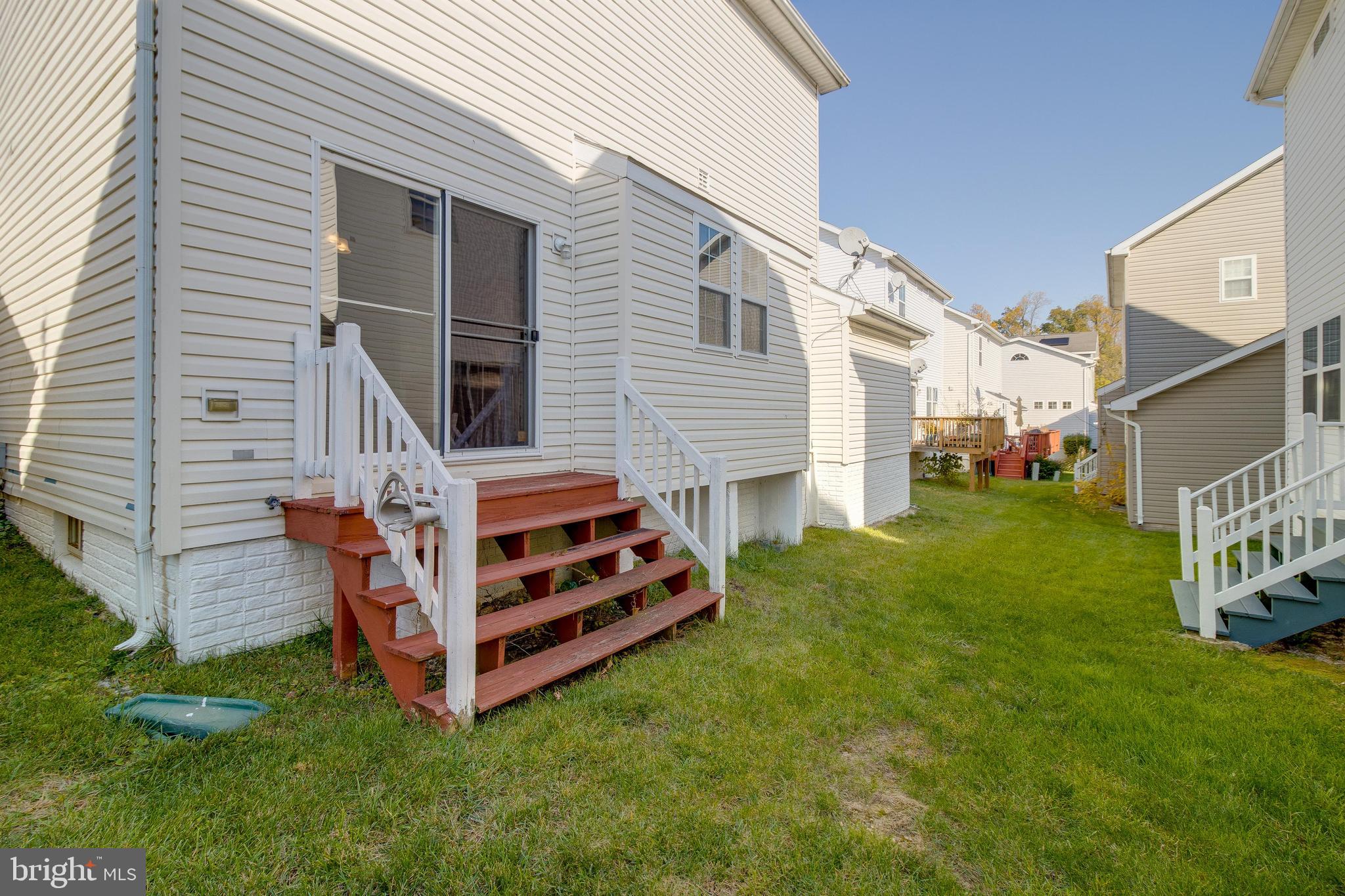 NEW COLONY VILLAGE - Residential