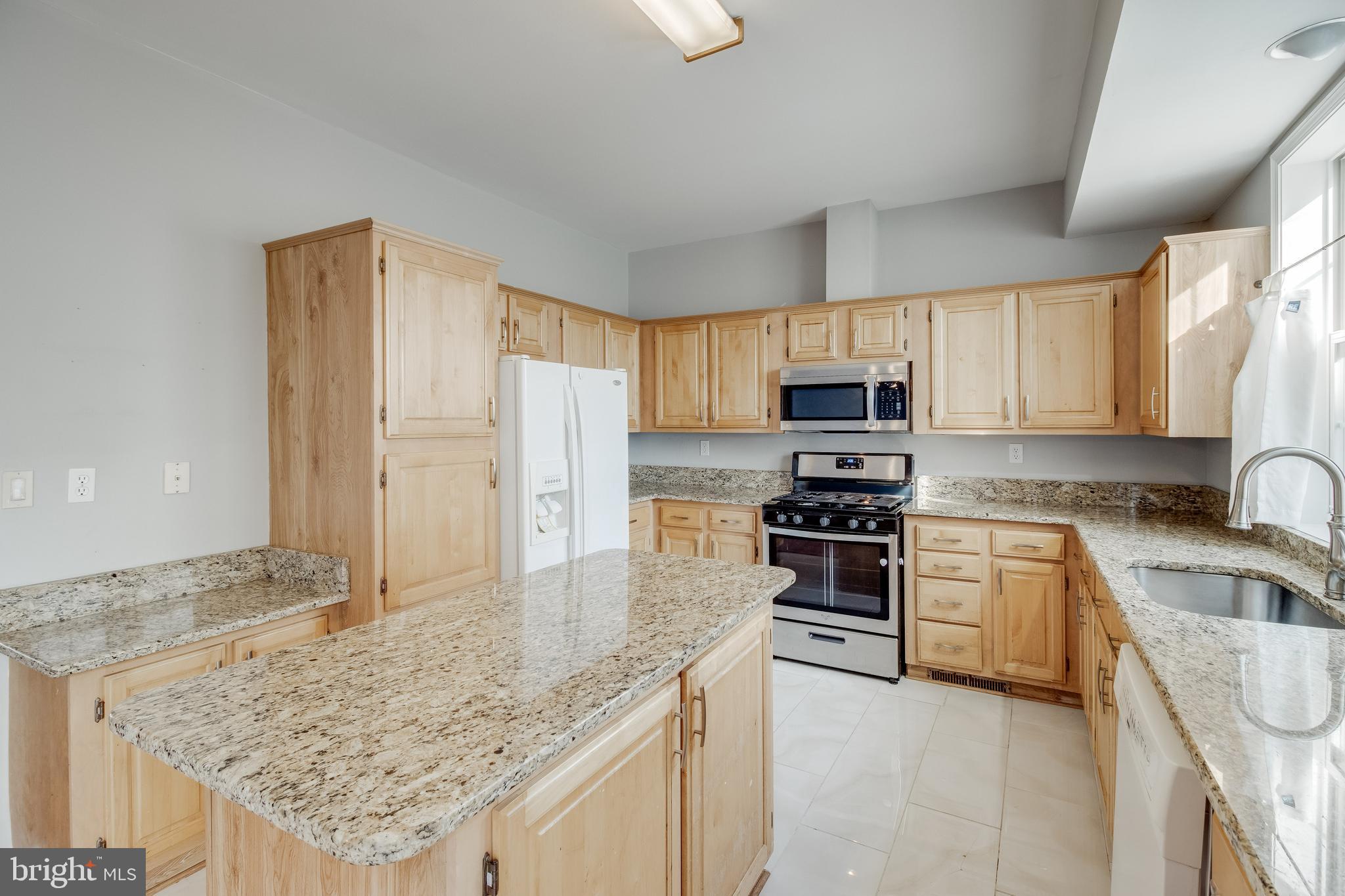 NEW COLONY VILLAGE - Residential