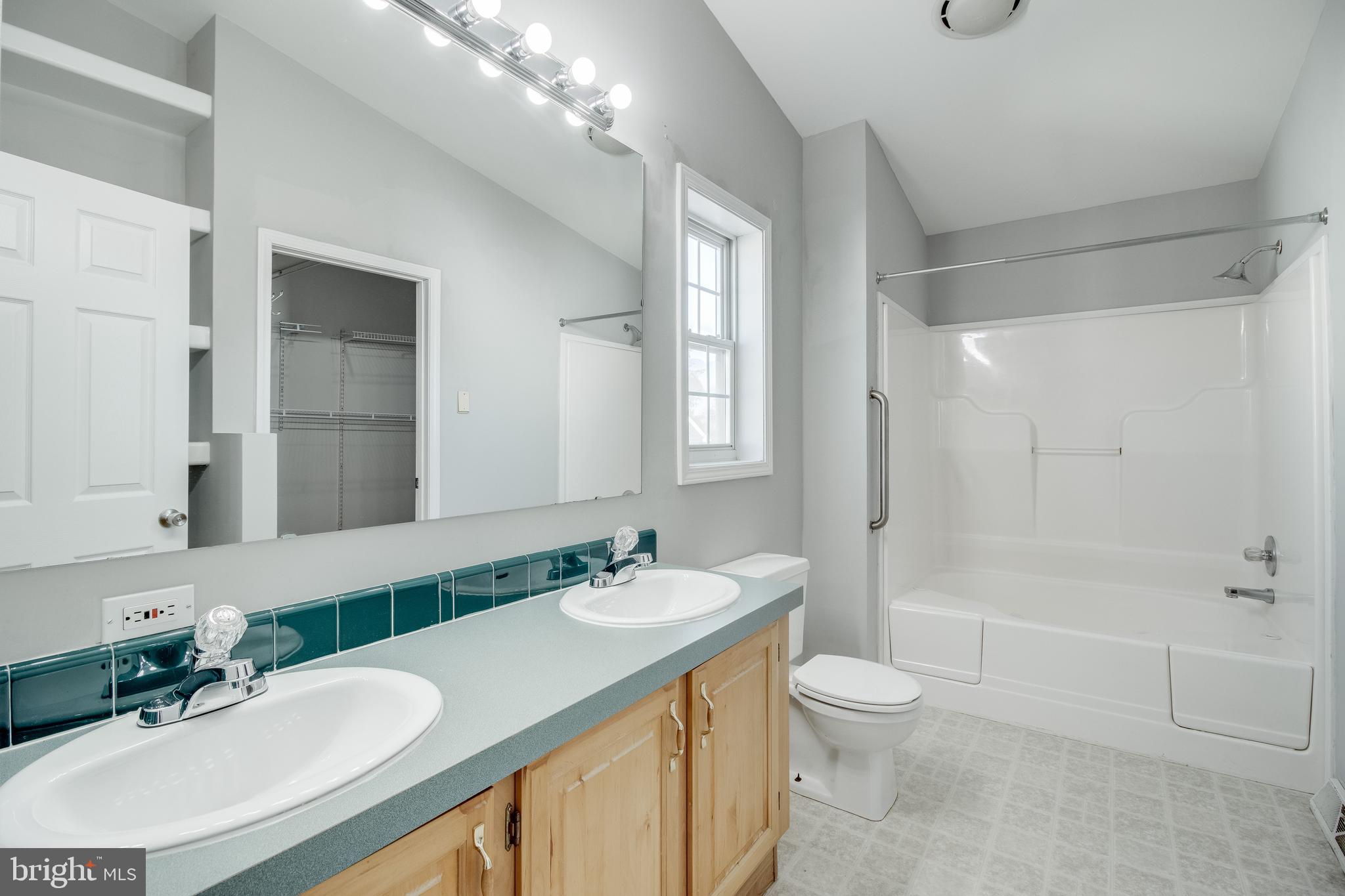 NEW COLONY VILLAGE - Residential