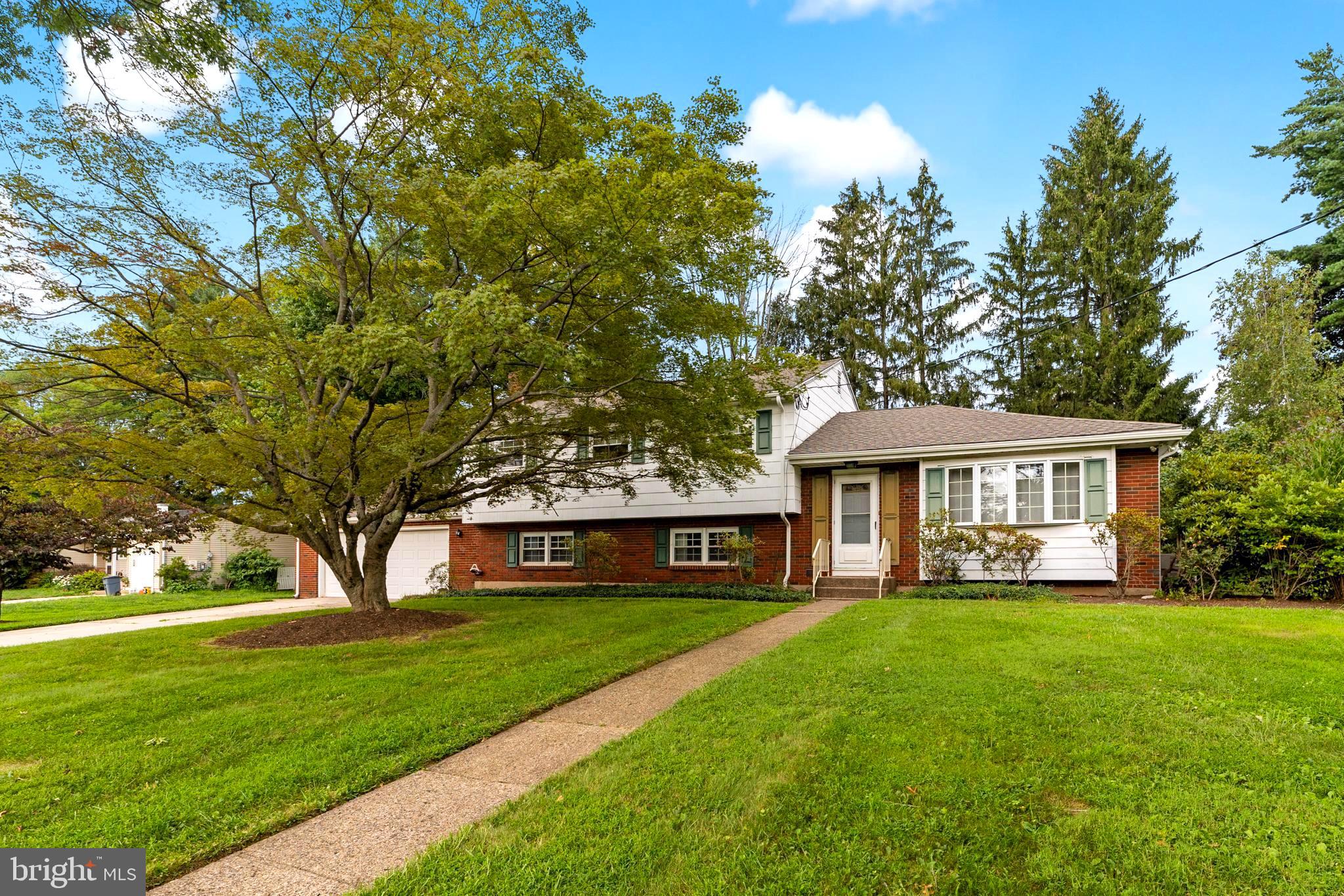 6 HICKORY HILL