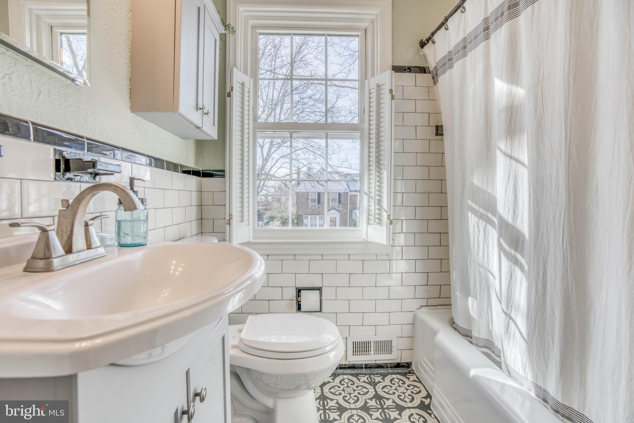 RODGERS FORGE - Residential