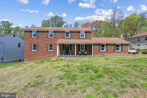 306 Bonhill Drive, Fort Washington, MD MLS: MDPG2143170