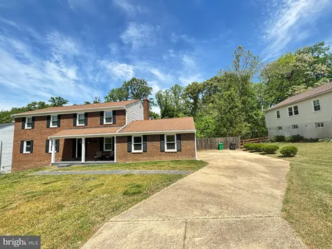 306 Bonhill Drive, Fort Washington, MD MLS: MDPG2143170