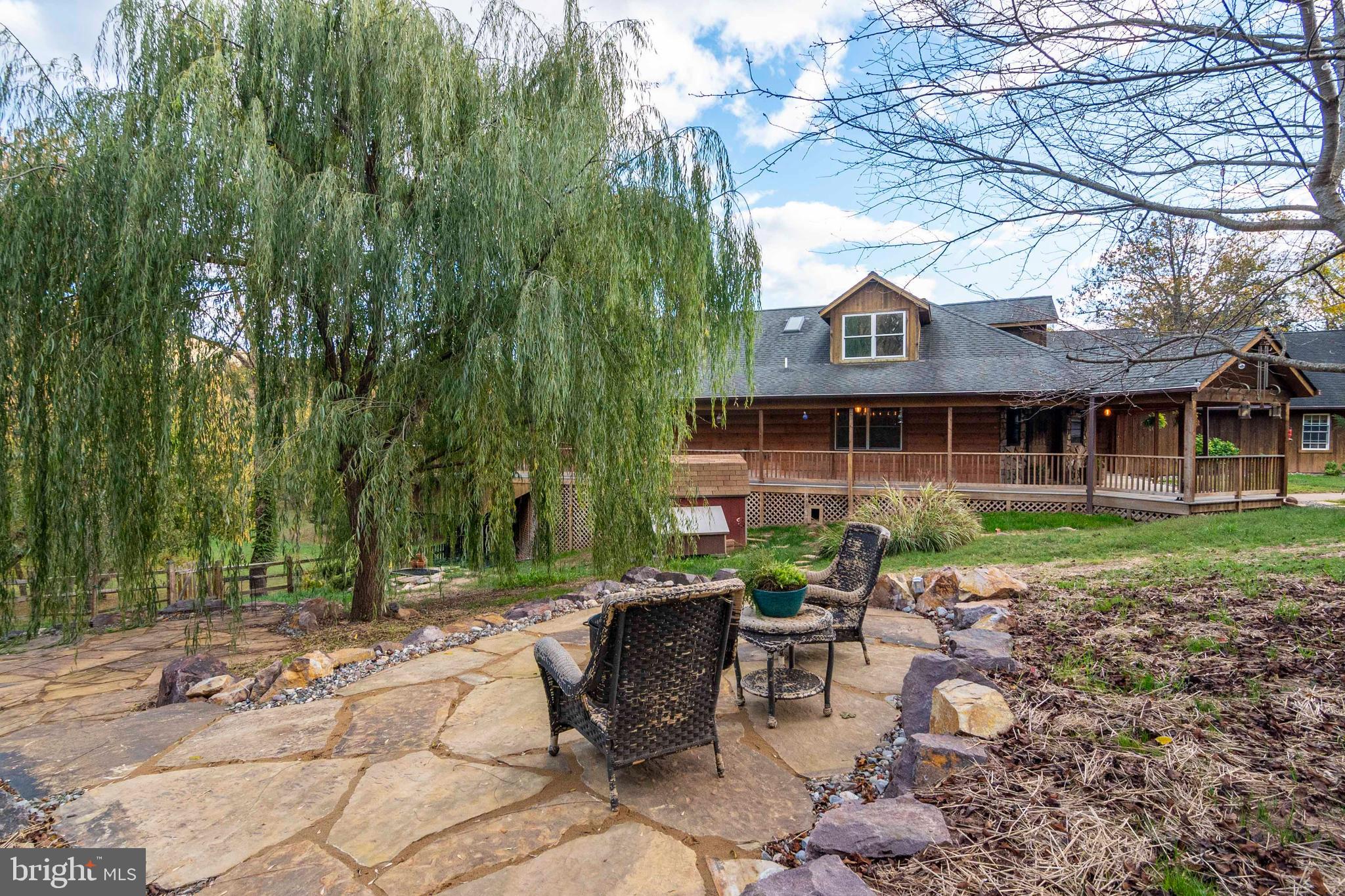 THUNDERBIRD FARM - Residential