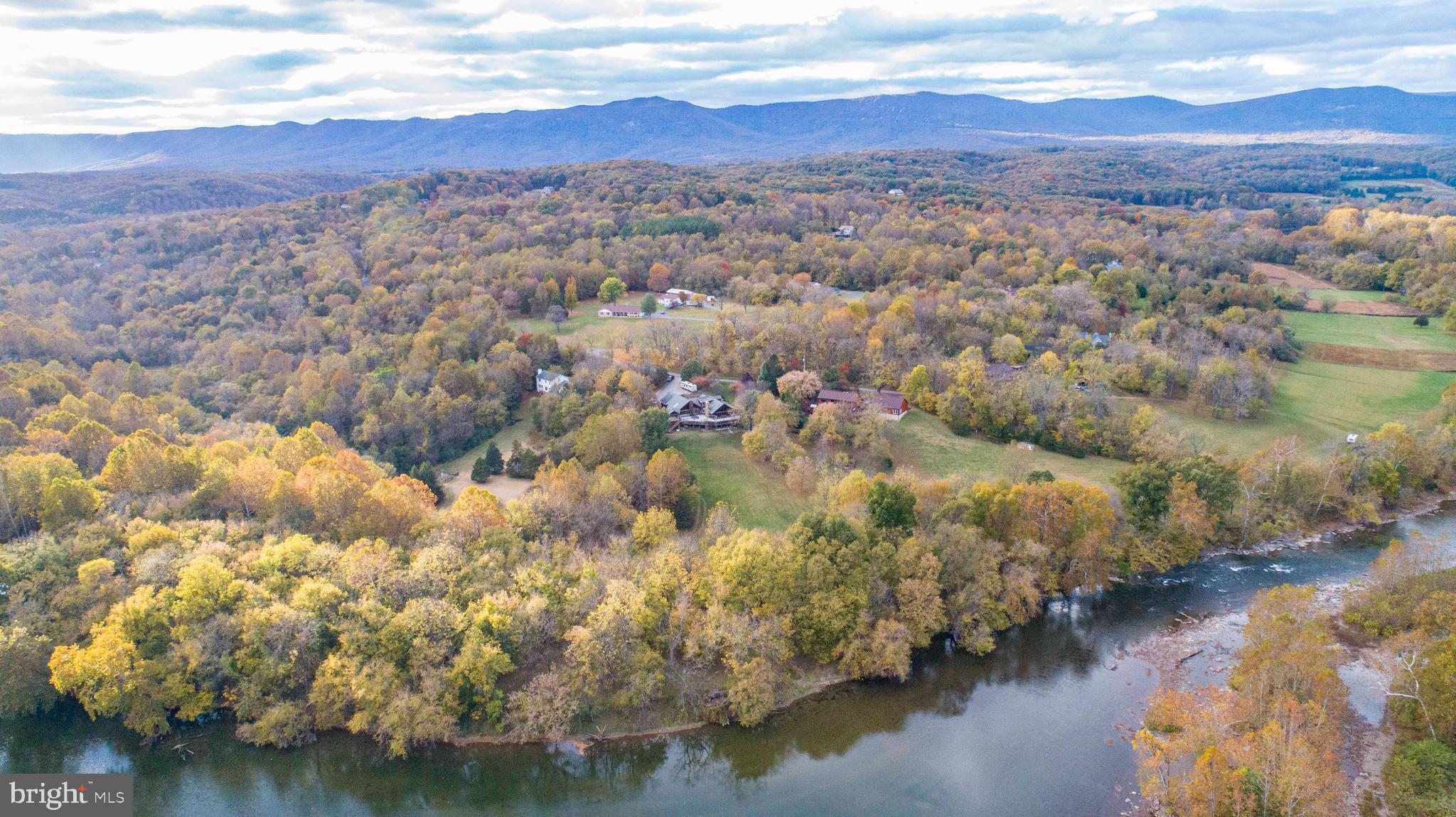 THUNDERBIRD FARM - Residential