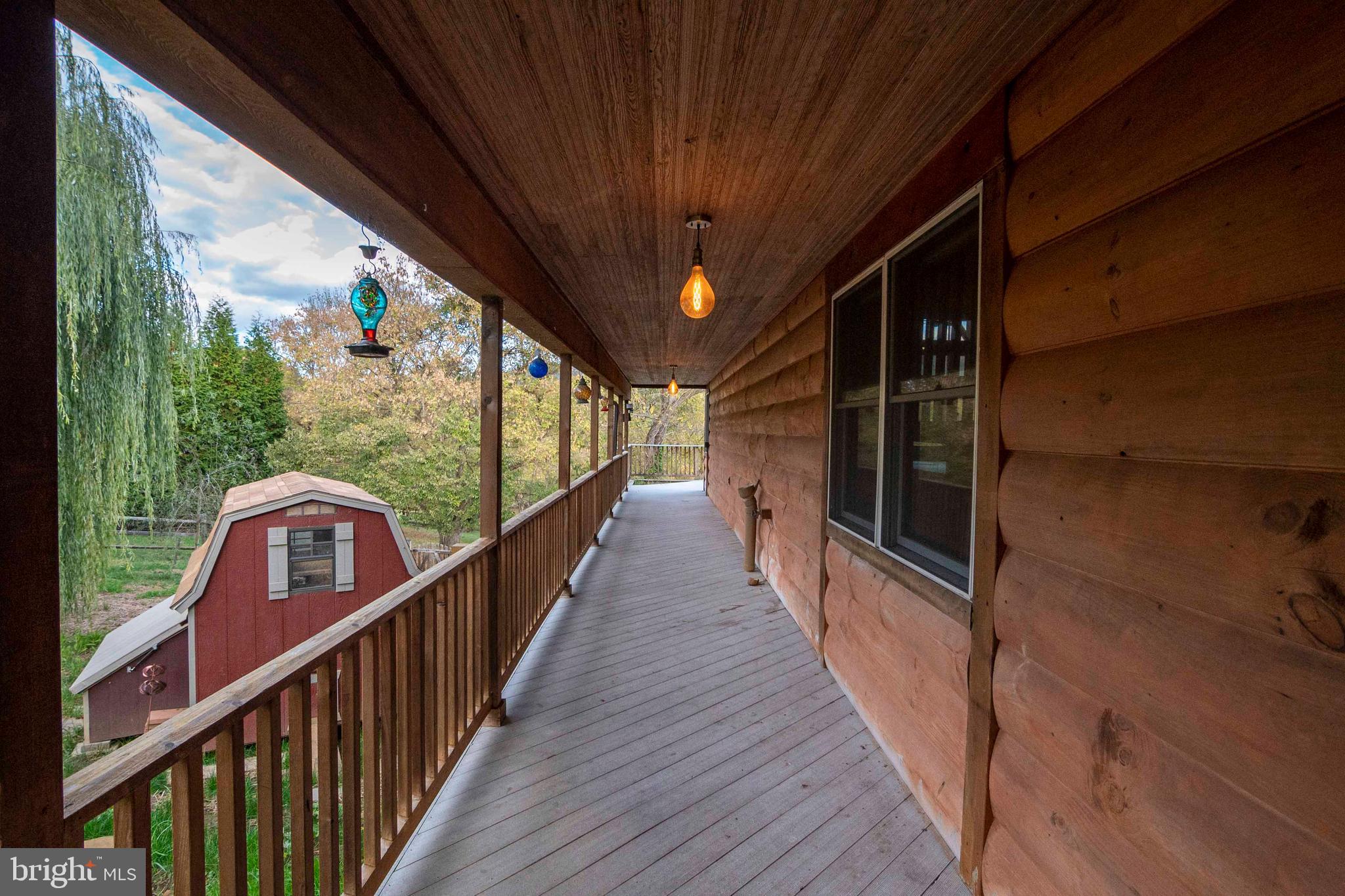 THUNDERBIRD FARM - Residential