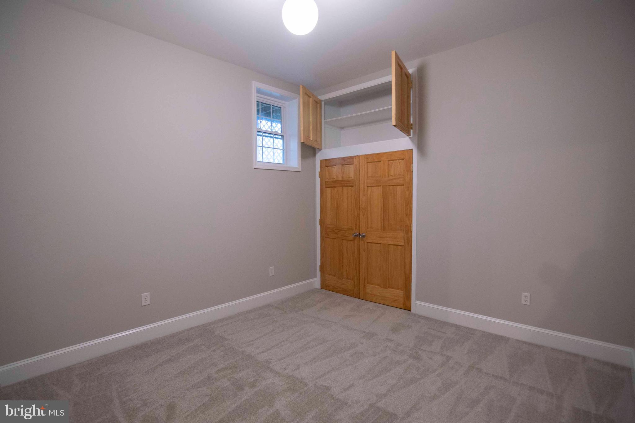 THUNDERBIRD FARM - Residential