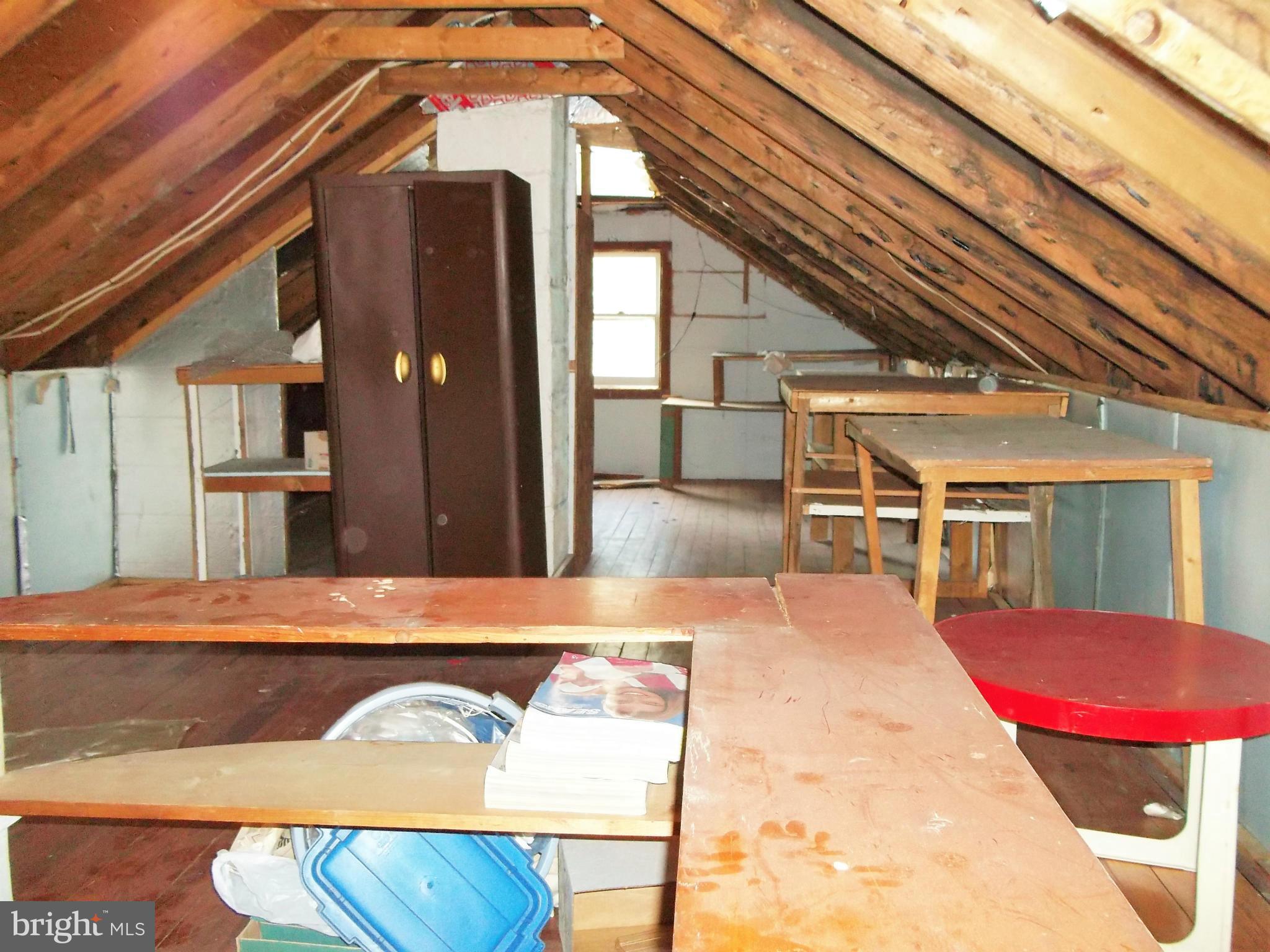 ABERDEEN HILLS - Residential