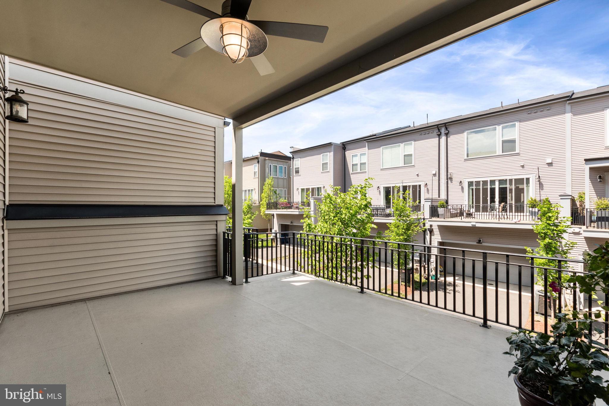 GARDEN DISTRICT AT BRAMBLETON TOWN CENTER - Residential