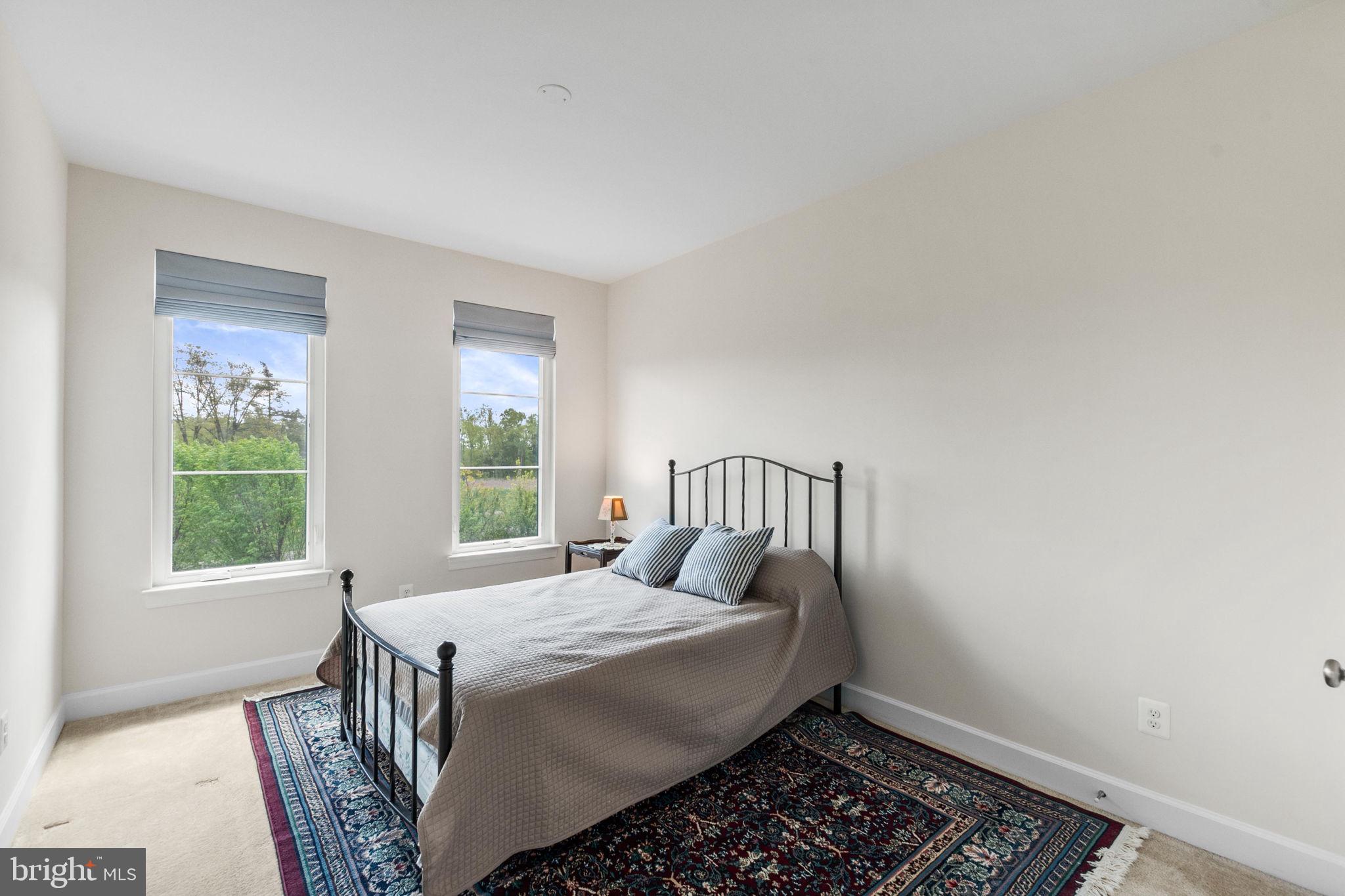 GARDEN DISTRICT AT BRAMBLETON TOWN CENTER - Residential