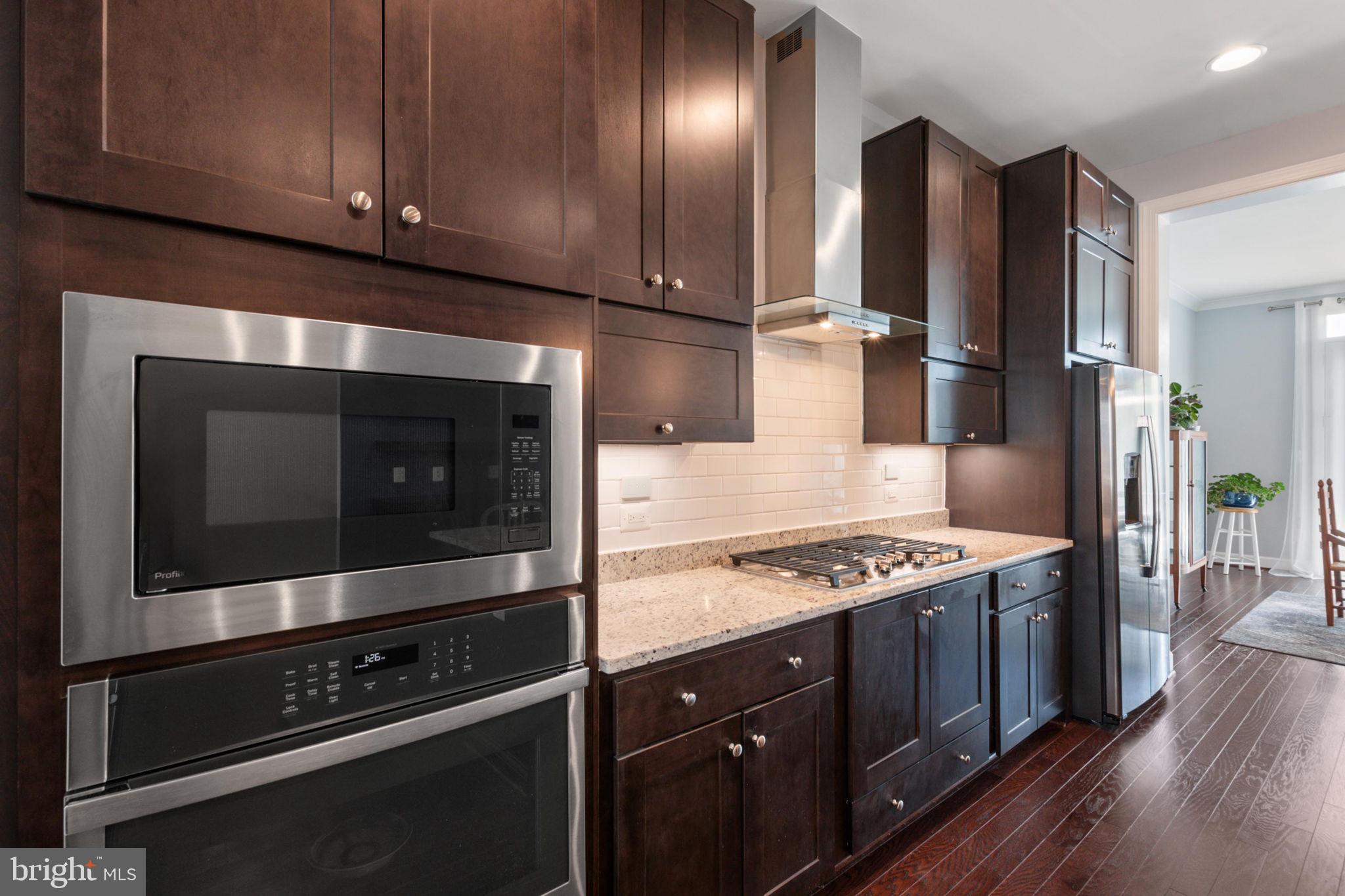 GARDEN DISTRICT AT BRAMBLETON TOWN CENTER - Residential