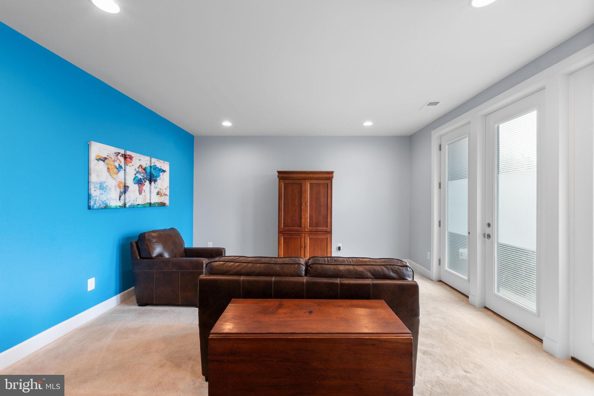 GARDEN DISTRICT AT BRAMBLETON TOWN CENTER - Residential