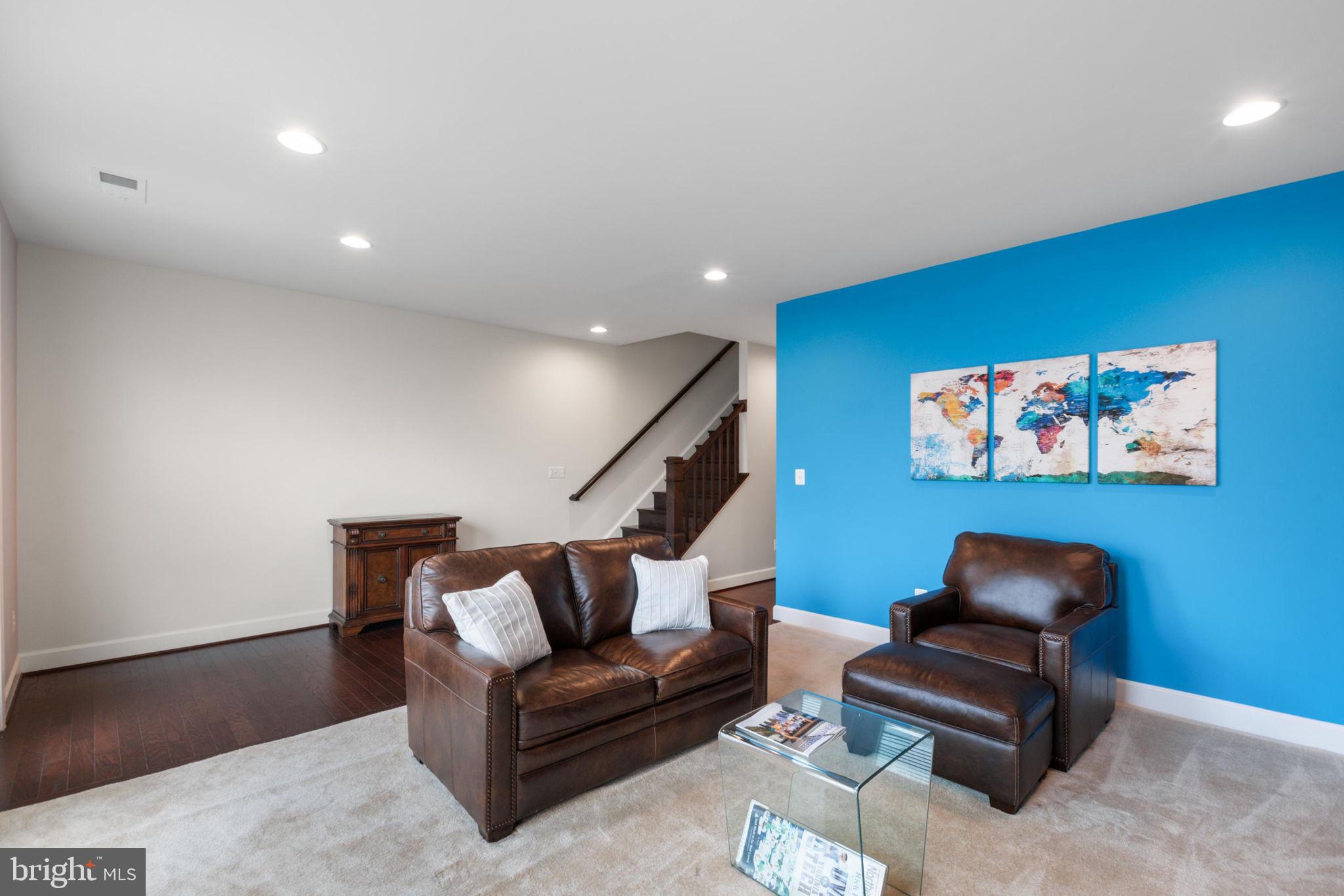 GARDEN DISTRICT AT BRAMBLETON TOWN CENTER - Residential