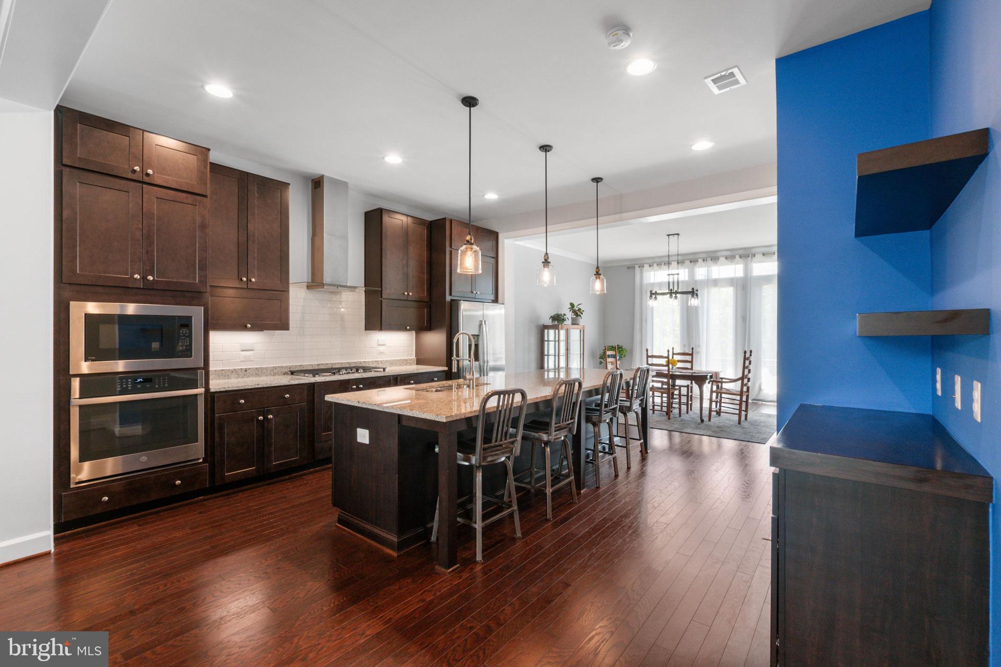 GARDEN DISTRICT AT BRAMBLETON TOWN CENTER - Residential