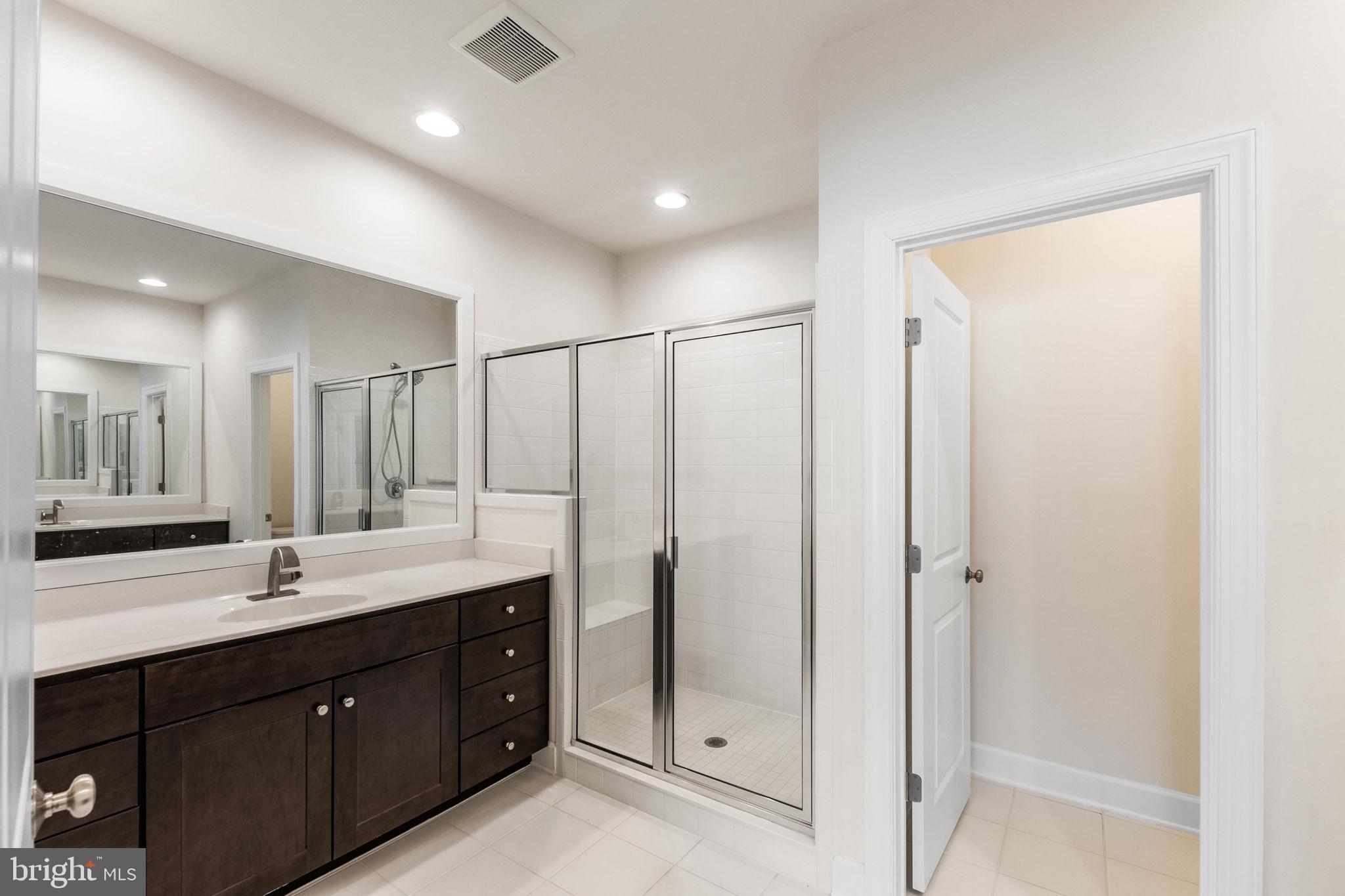 GARDEN DISTRICT AT BRAMBLETON TOWN CENTER - Residential