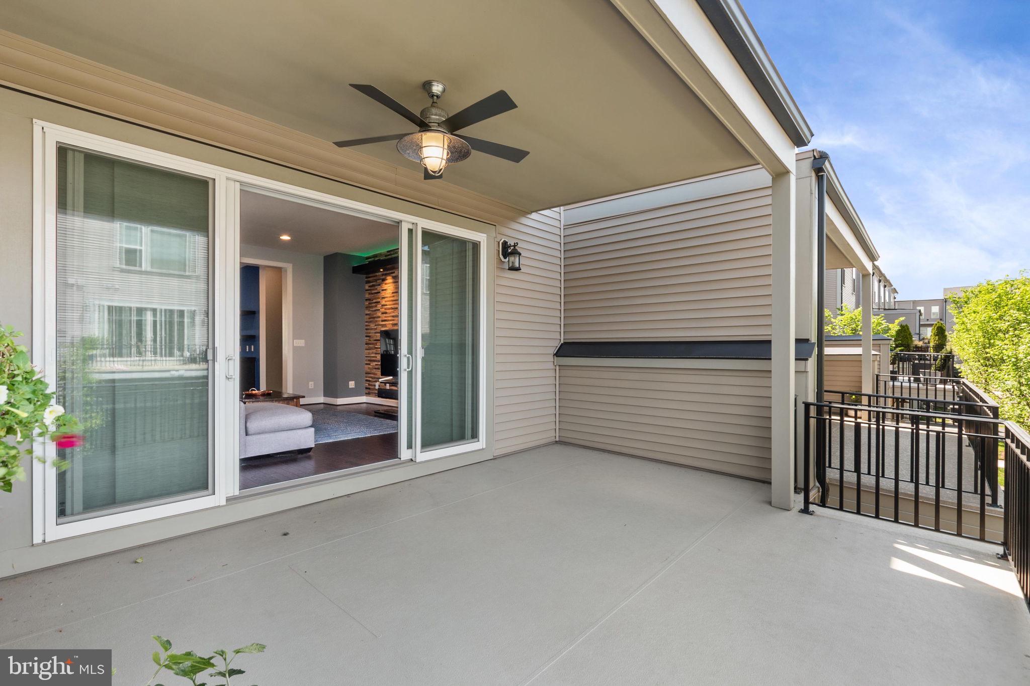 GARDEN DISTRICT AT BRAMBLETON TOWN CENTER - Residential