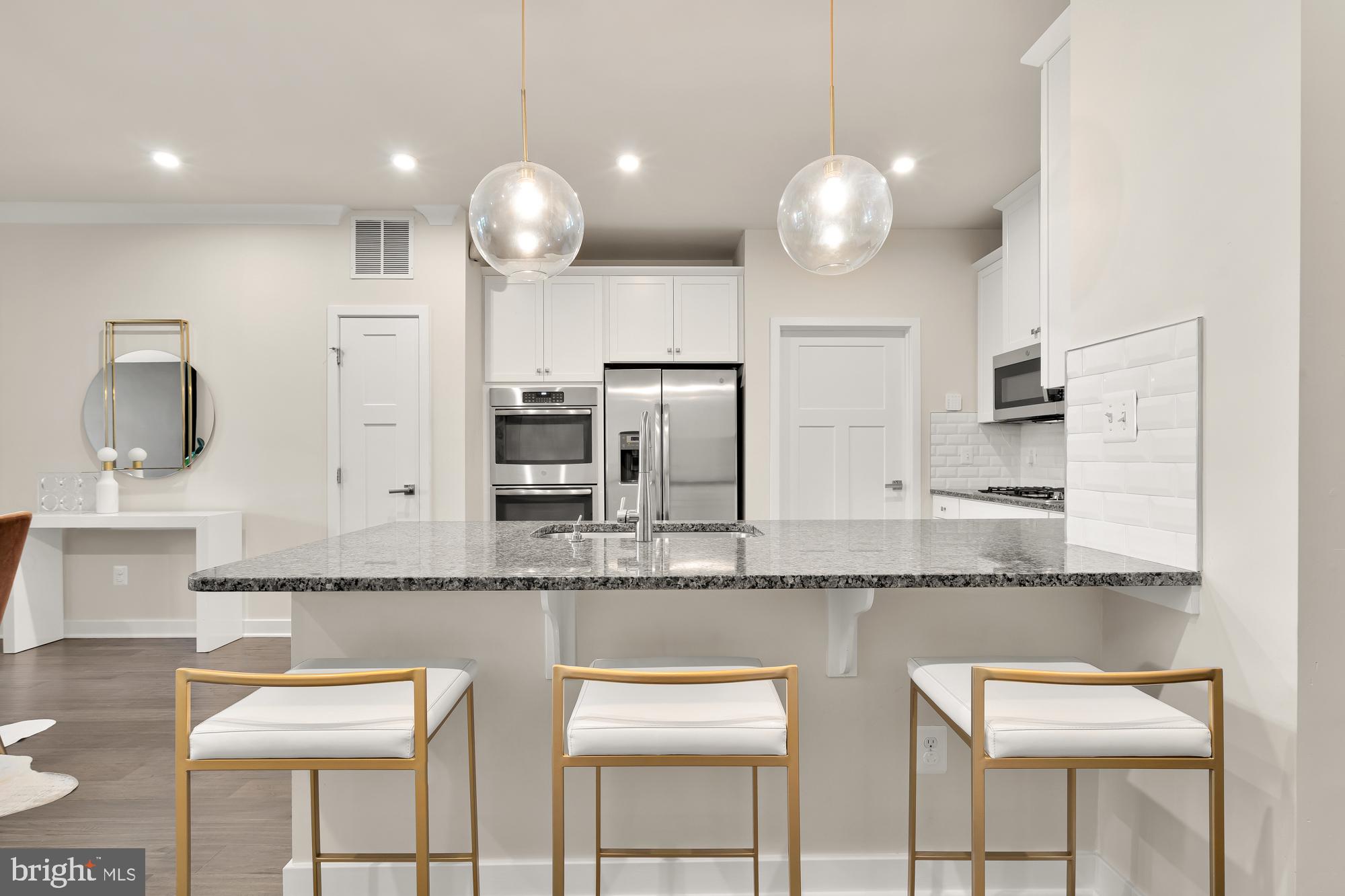 POTOMAC SHORES - Residential Lease