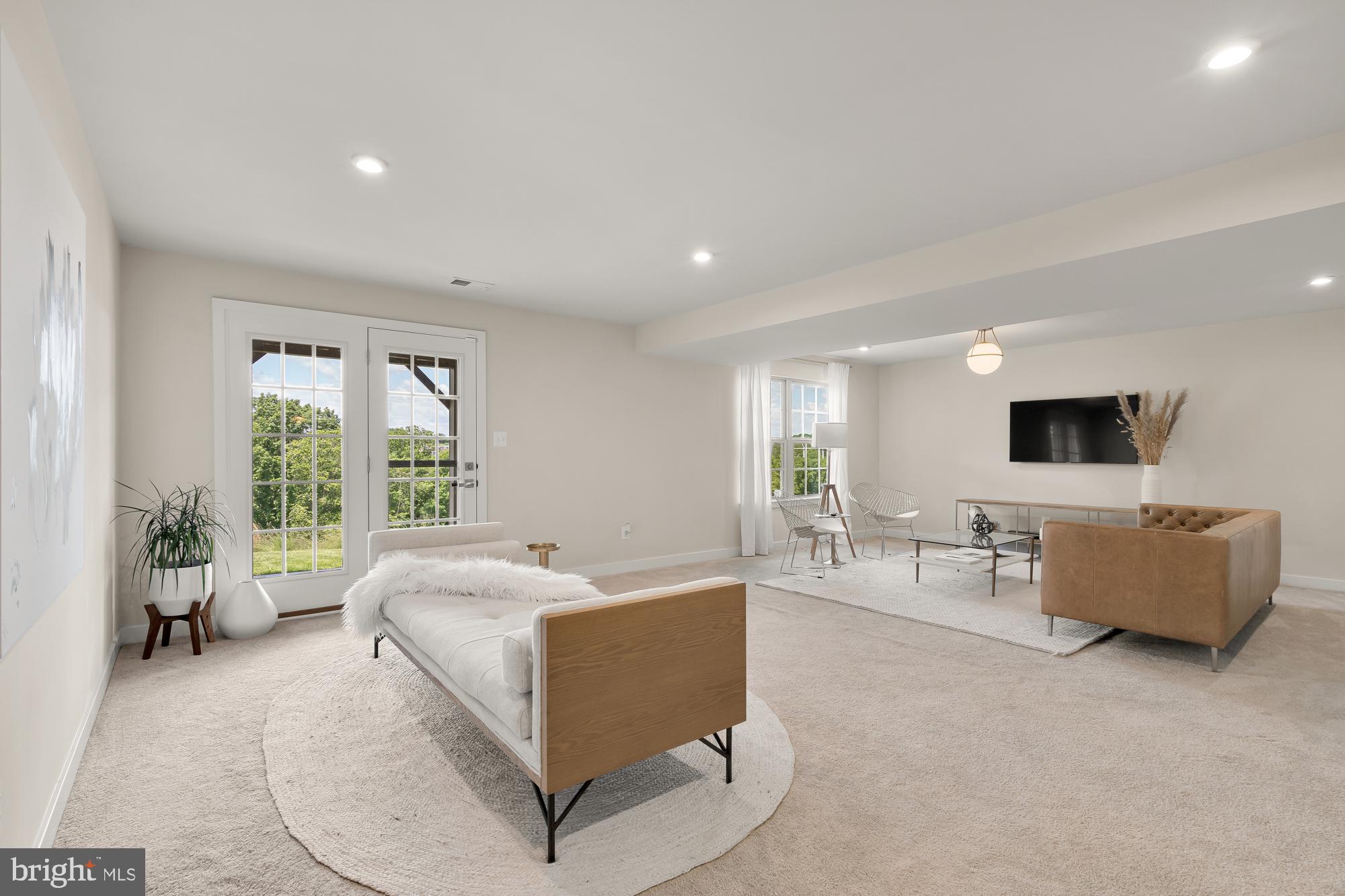 POTOMAC SHORES - Residential Lease