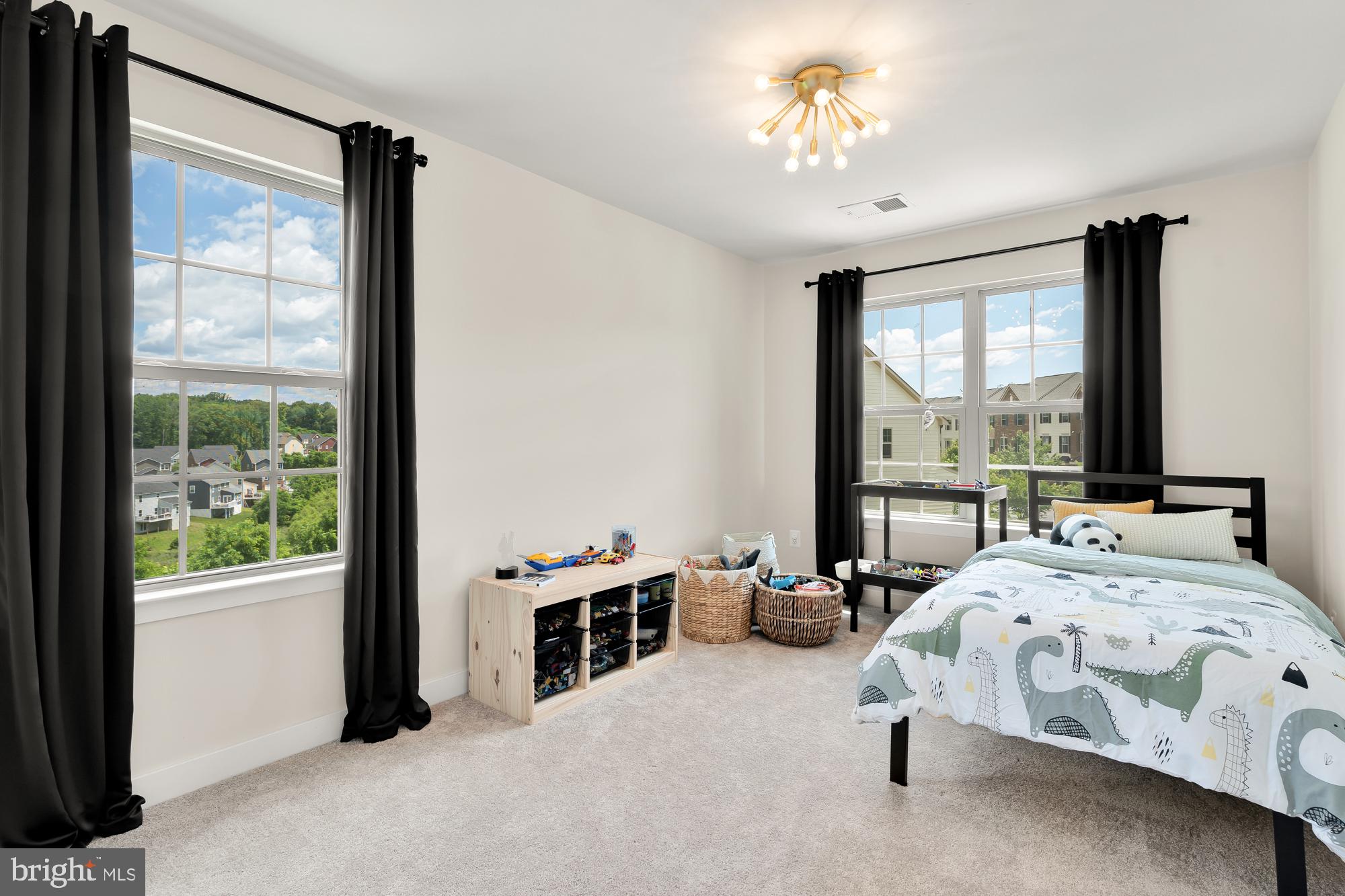 POTOMAC SHORES - Residential Lease