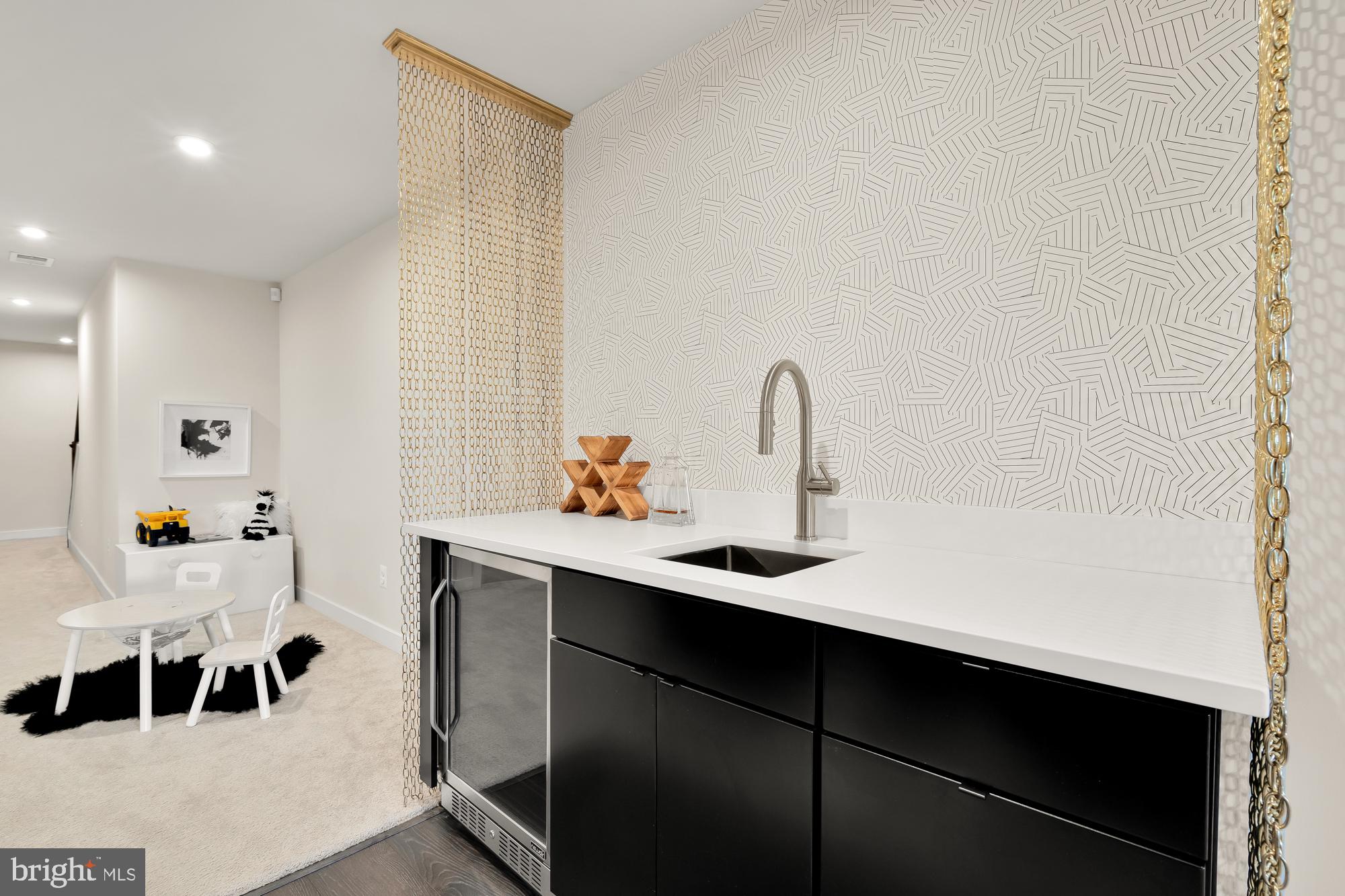 POTOMAC SHORES - Residential Lease