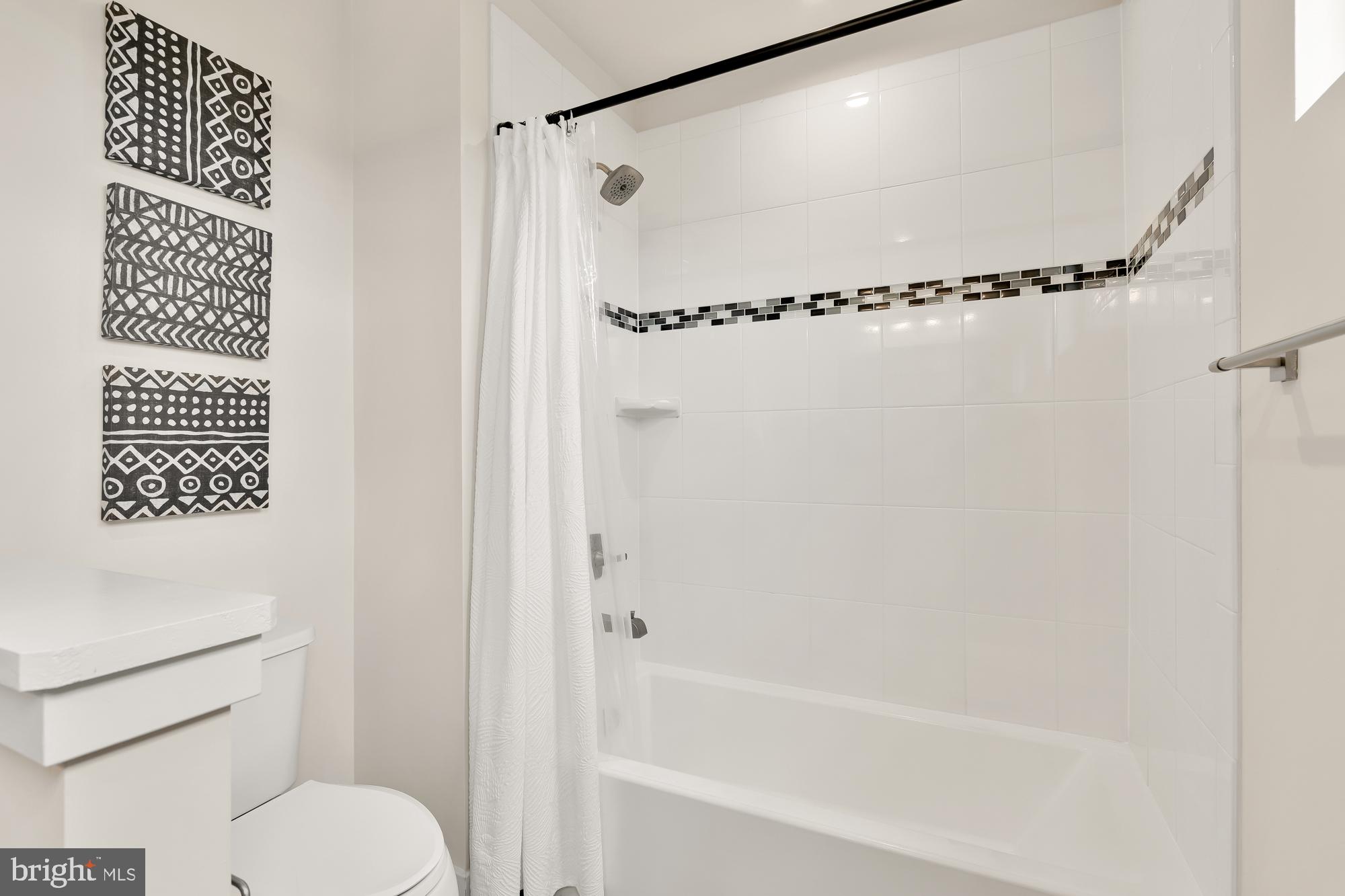 POTOMAC SHORES - Residential Lease