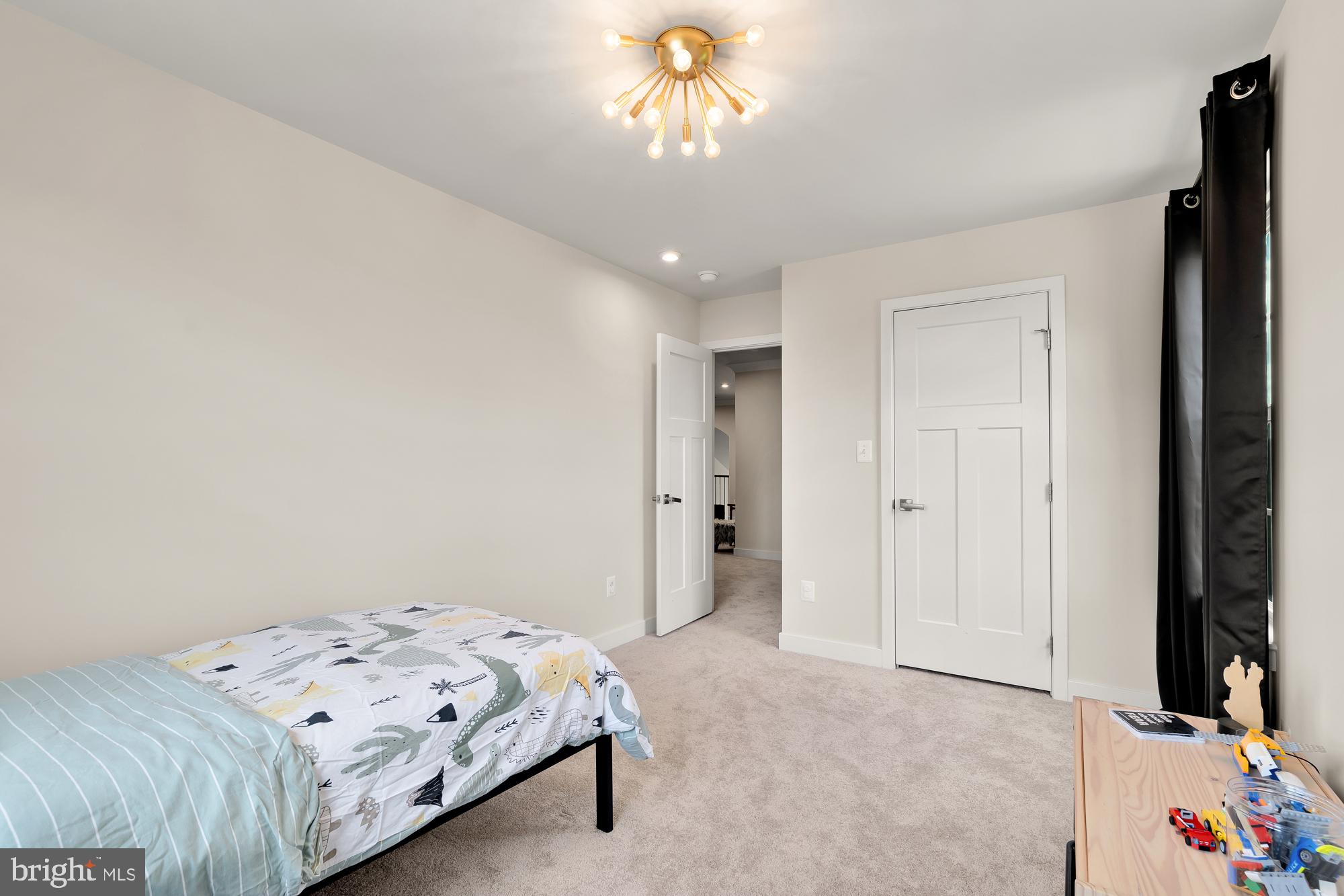 POTOMAC SHORES - Residential Lease