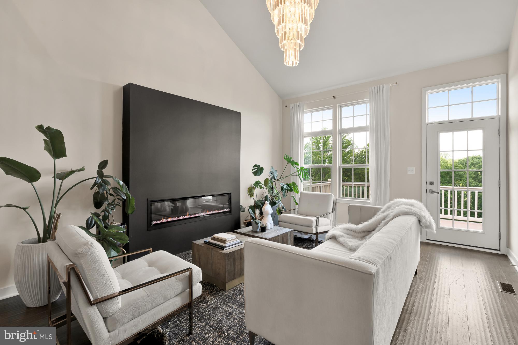 POTOMAC SHORES - Residential Lease