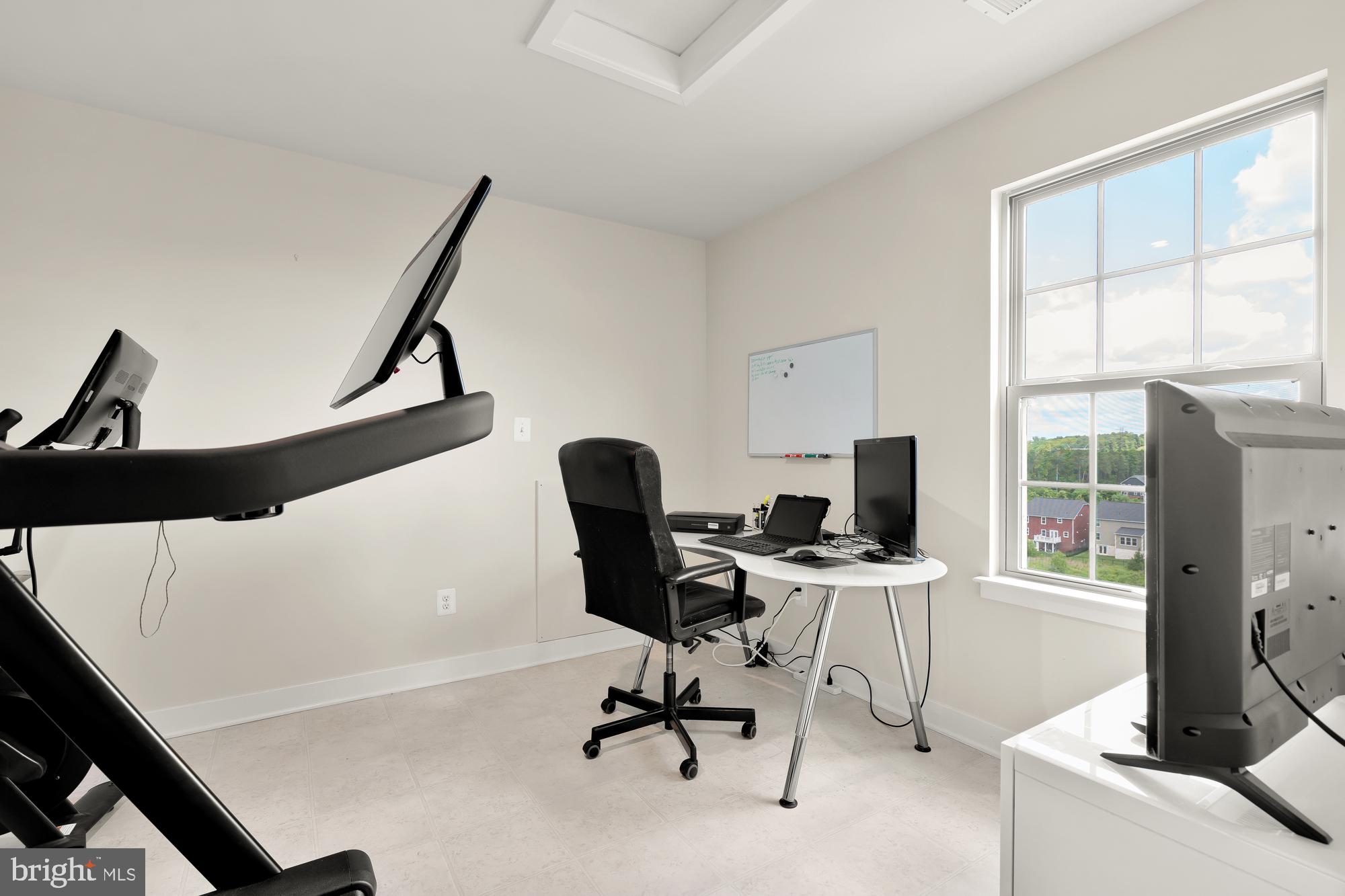 POTOMAC SHORES - Residential Lease