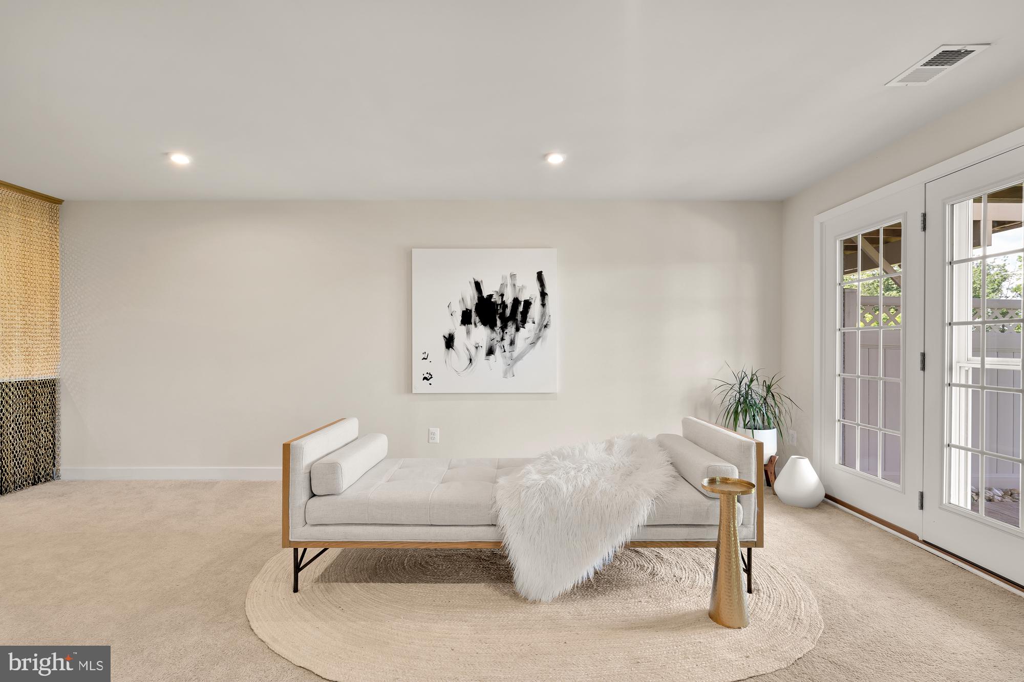 POTOMAC SHORES - Residential Lease