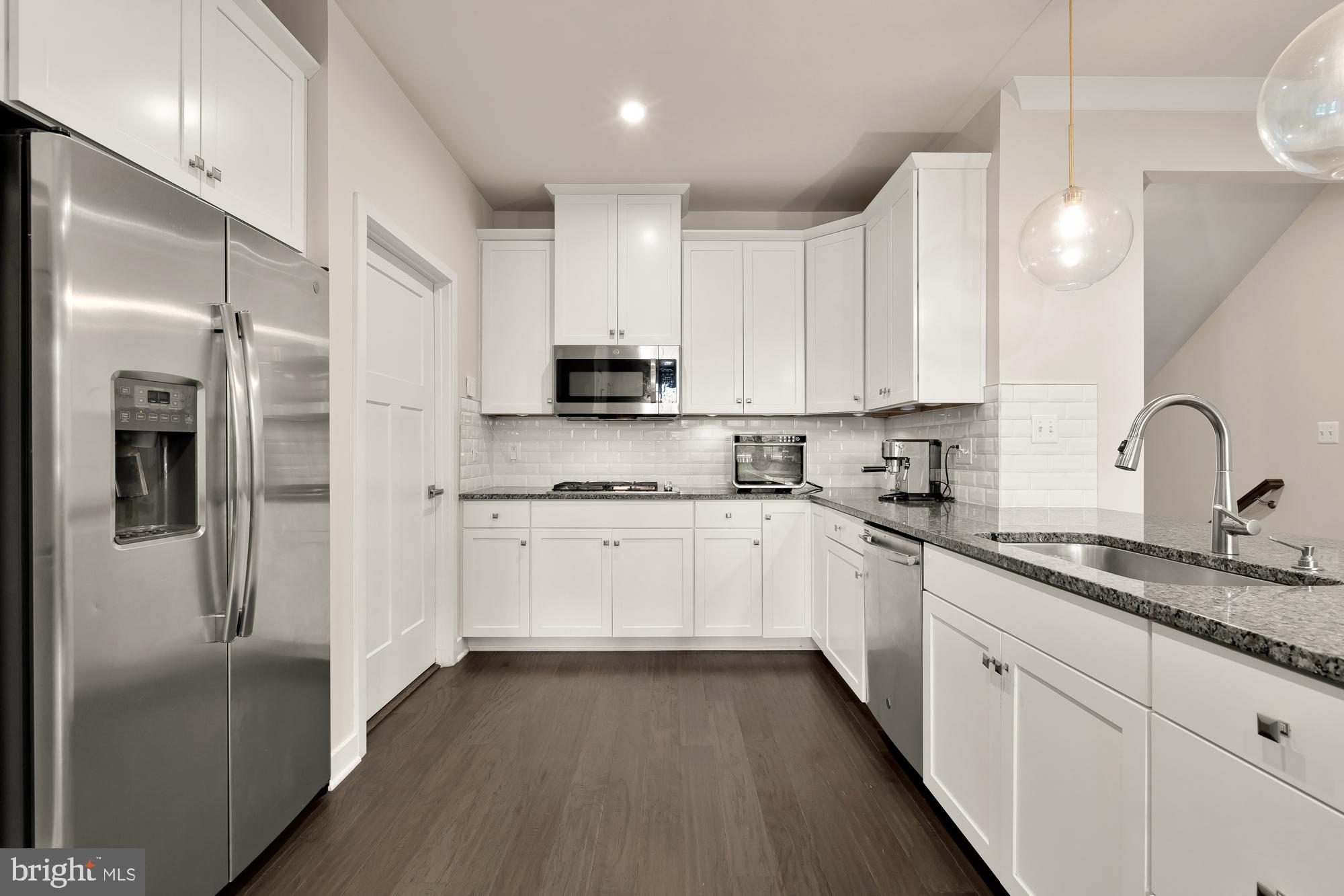 POTOMAC SHORES - Residential Lease