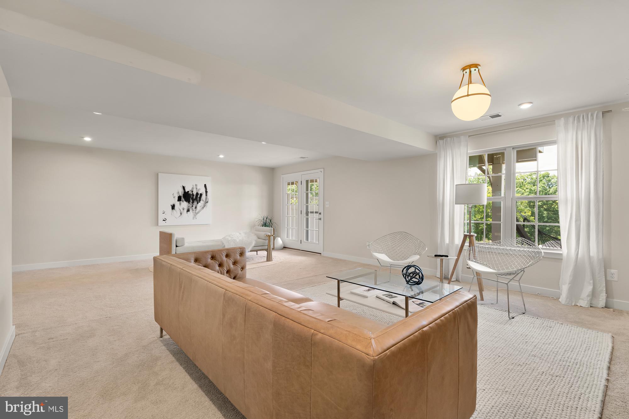 POTOMAC SHORES - Residential Lease