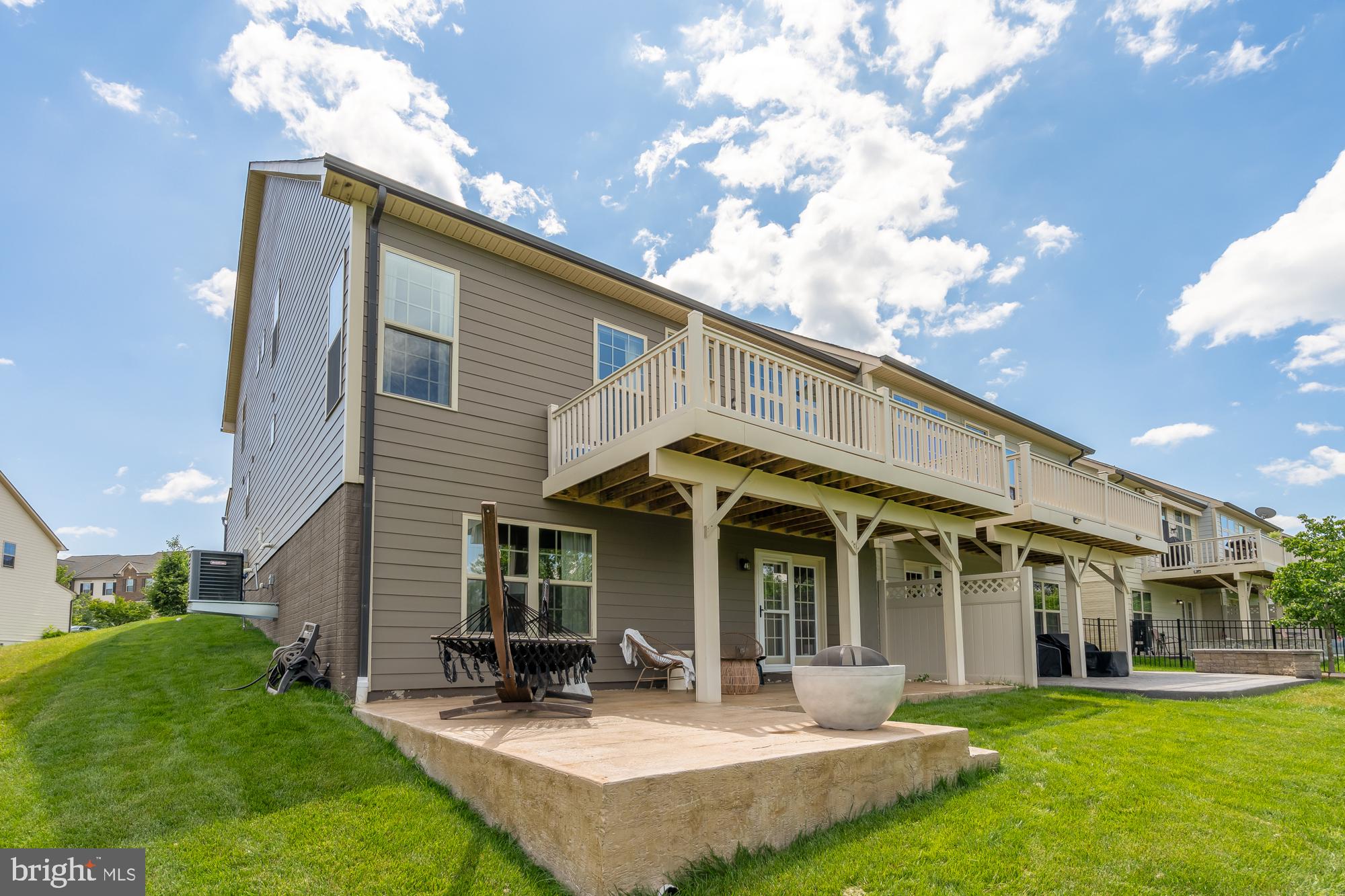 POTOMAC SHORES - Residential Lease