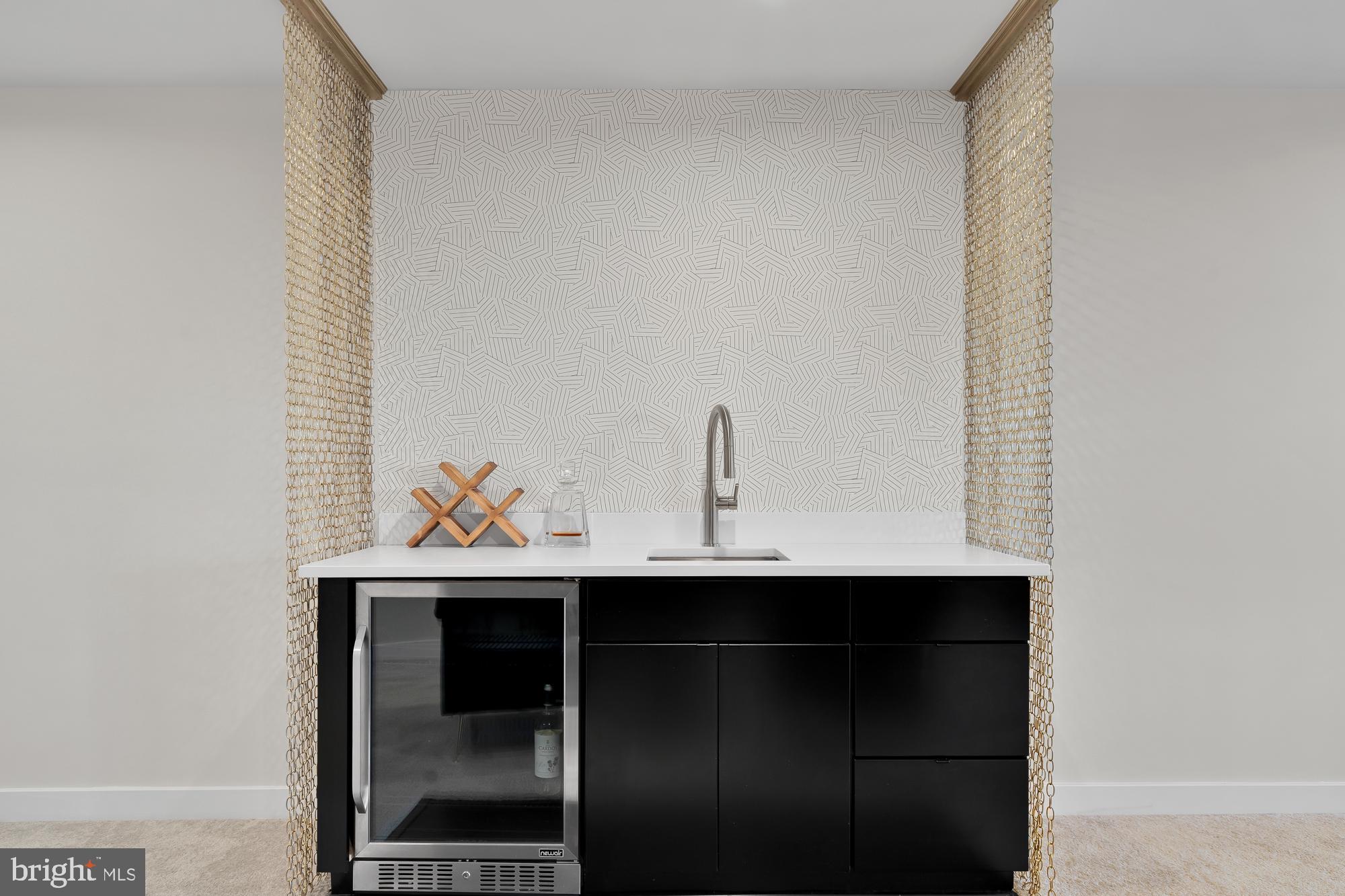 POTOMAC SHORES - Residential Lease