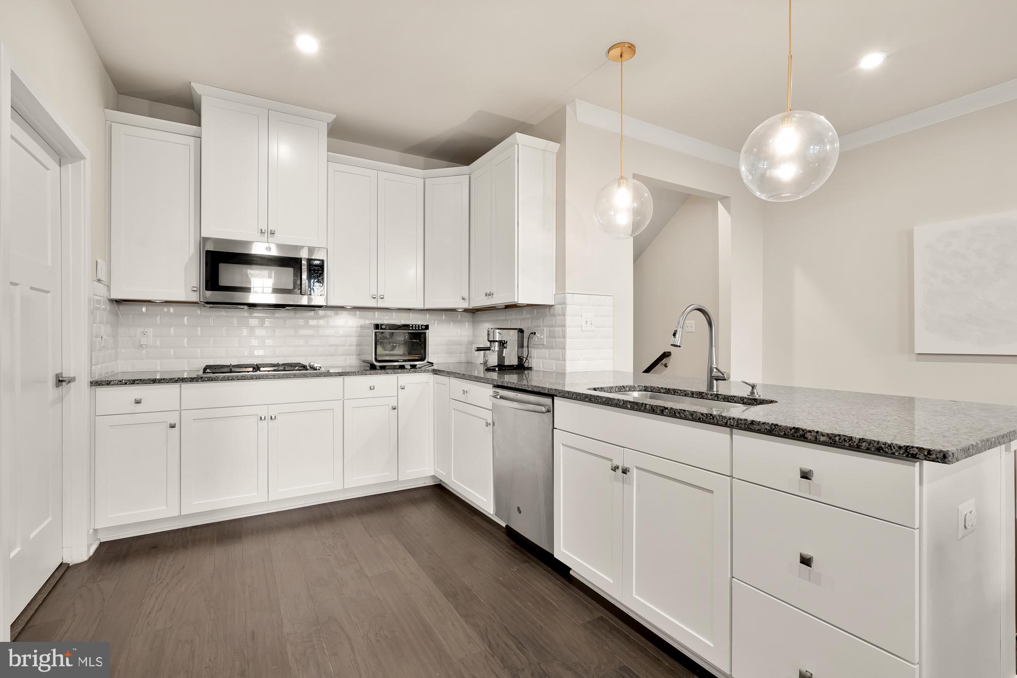 POTOMAC SHORES - Residential Lease