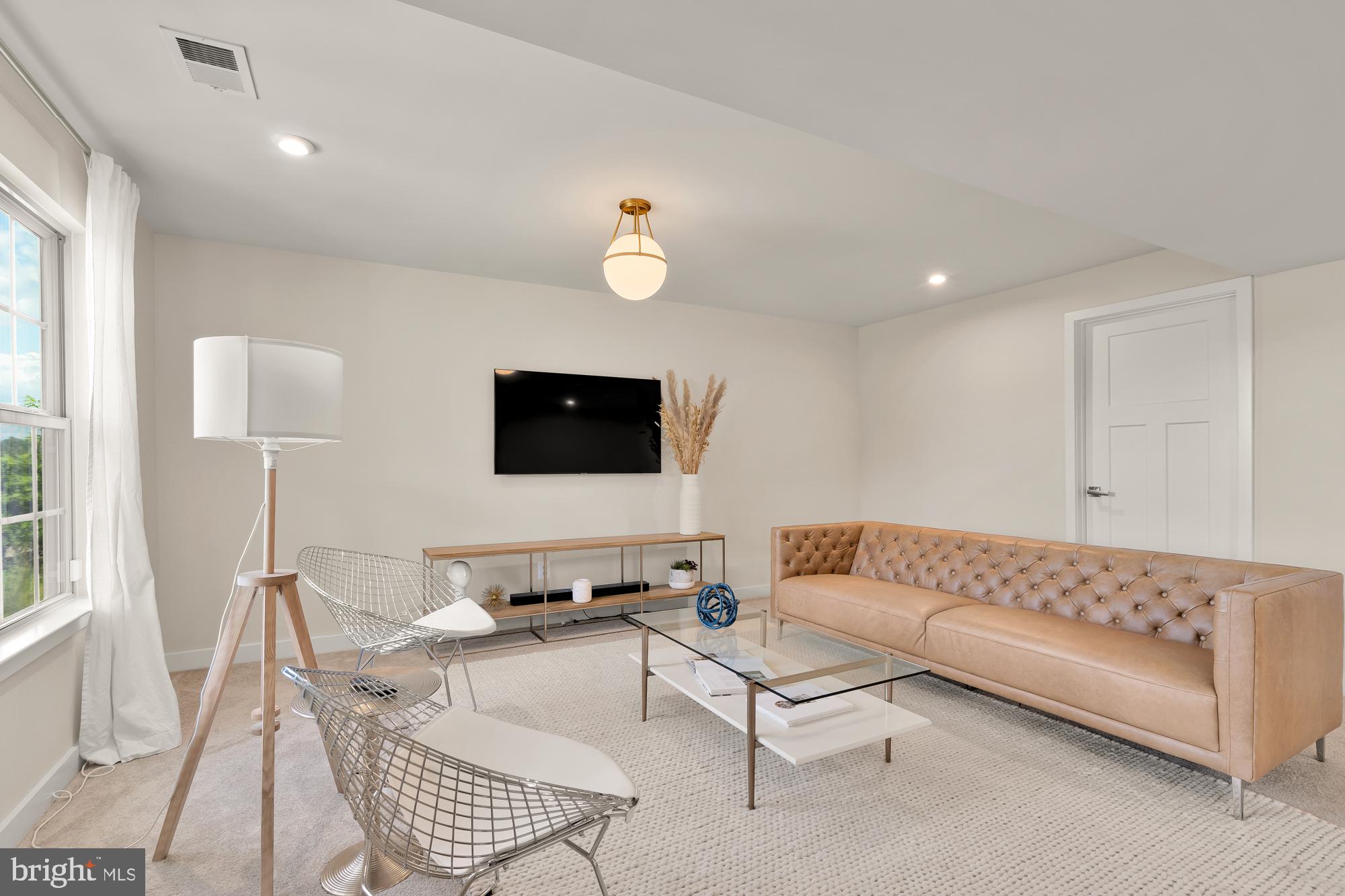 POTOMAC SHORES - Residential Lease