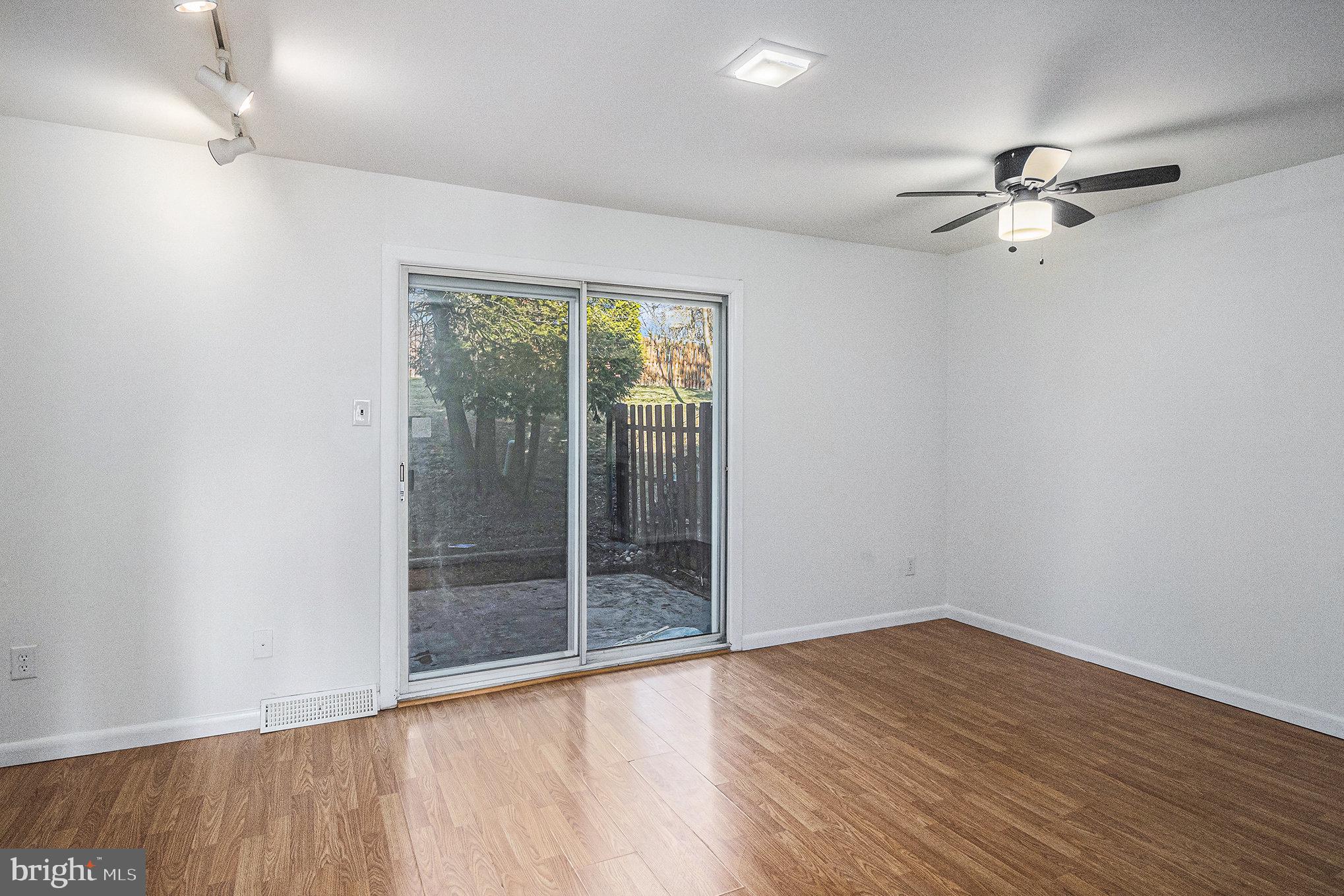 EAGLE STREAM - Residential