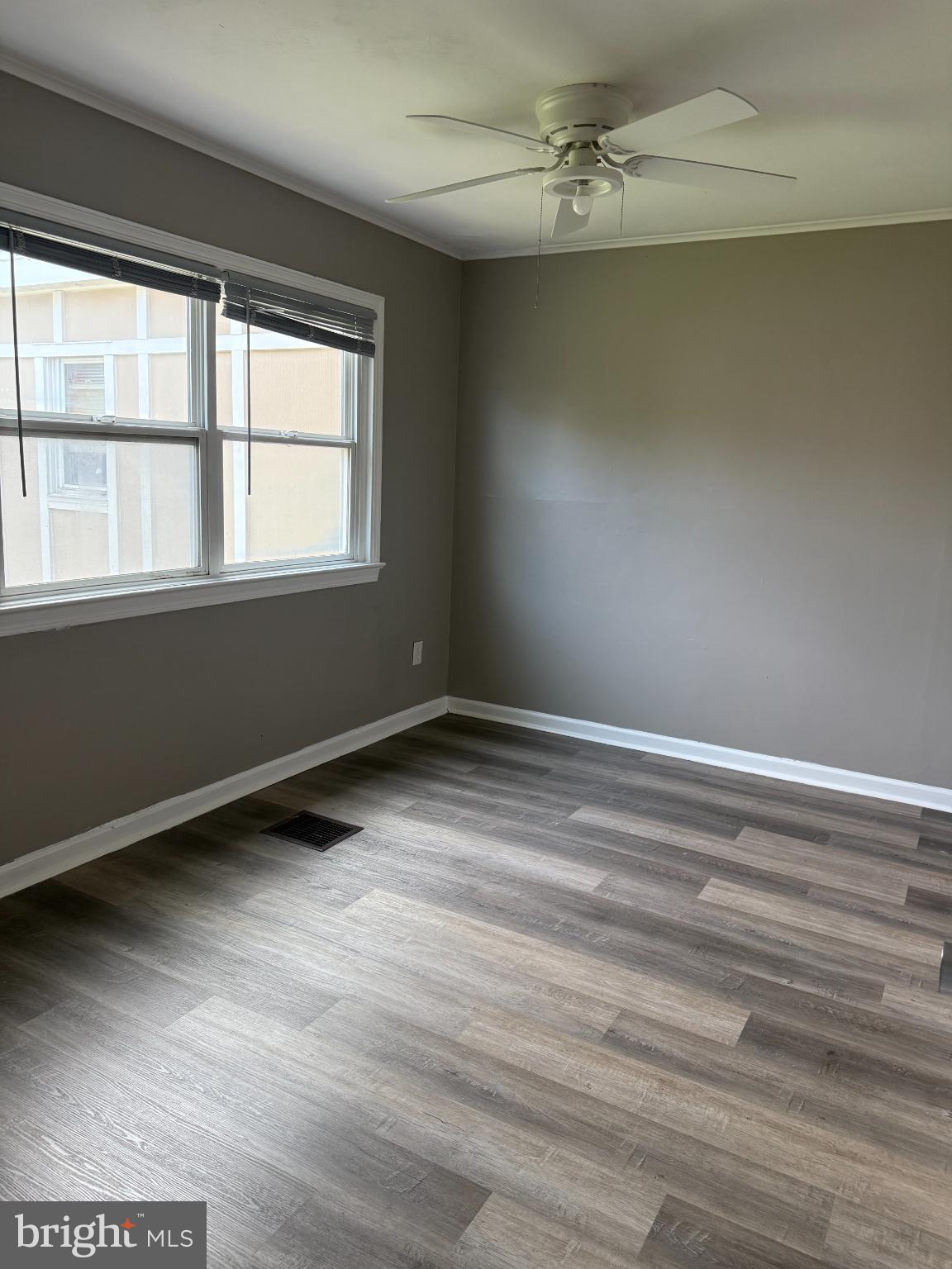 FOREST VILLA - Residential Lease
