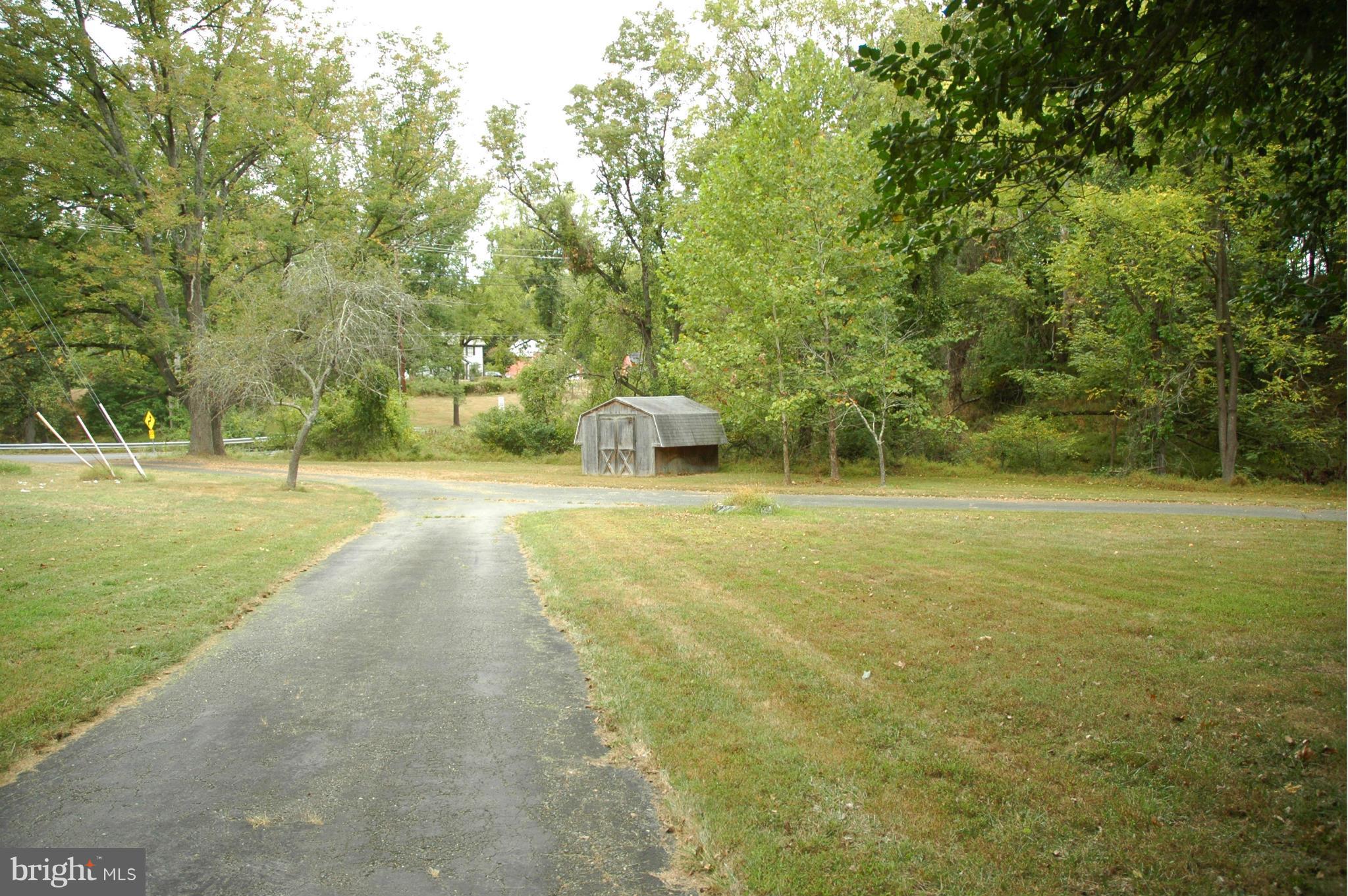 SYCAMORE ACRES - Residential