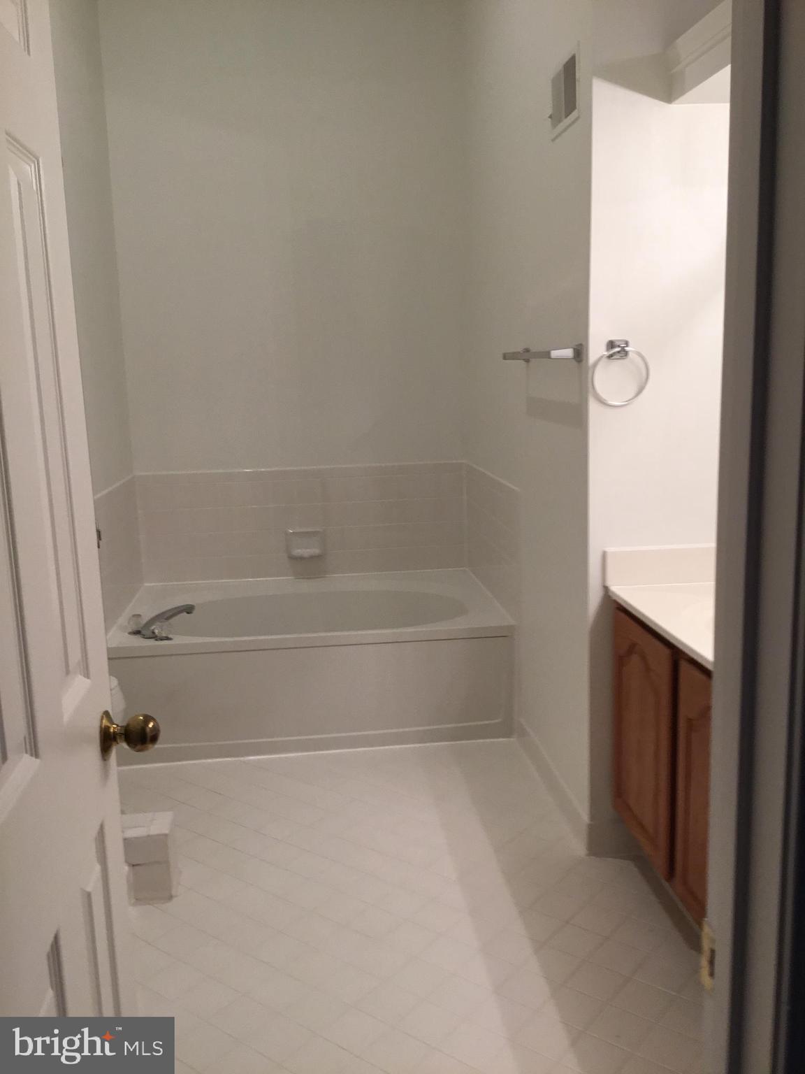 FAIR RIDGE - Residential Lease