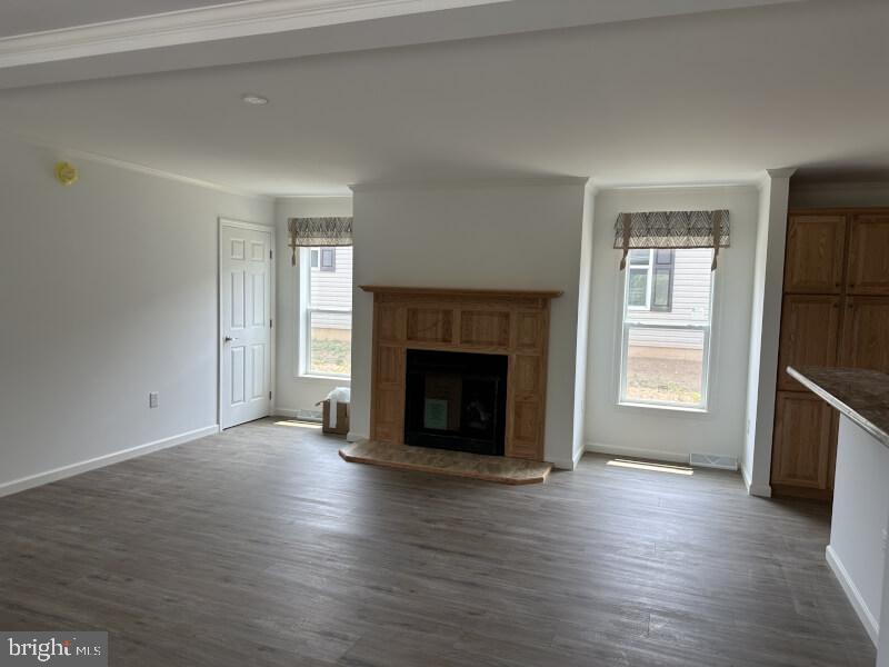 LINDALE VILLAGE - Residential