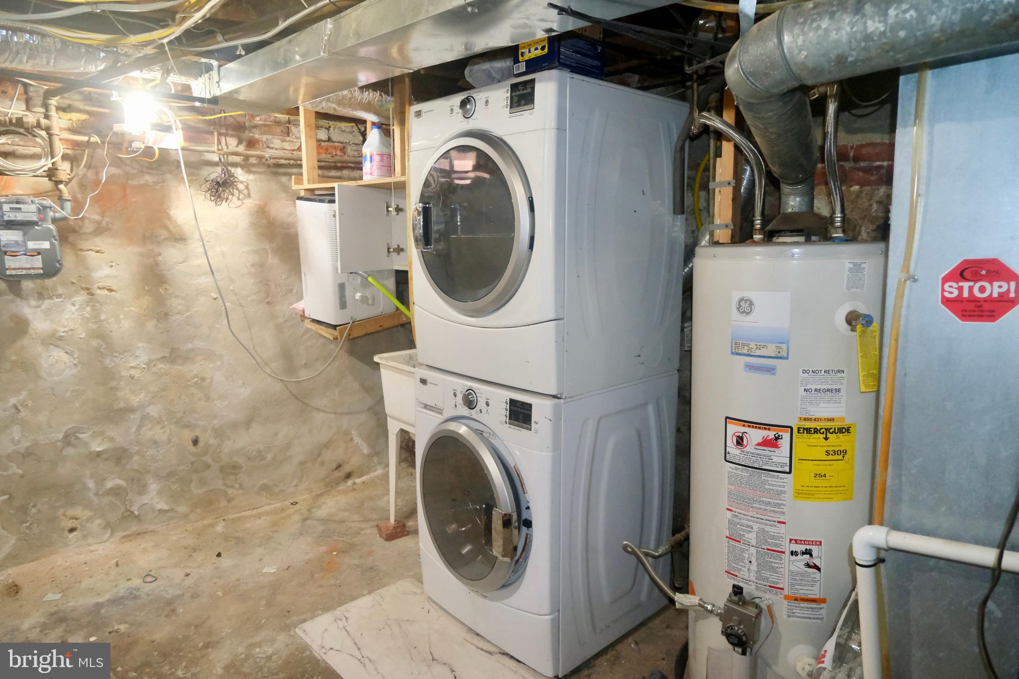 BELLA VISTA - Residential Lease