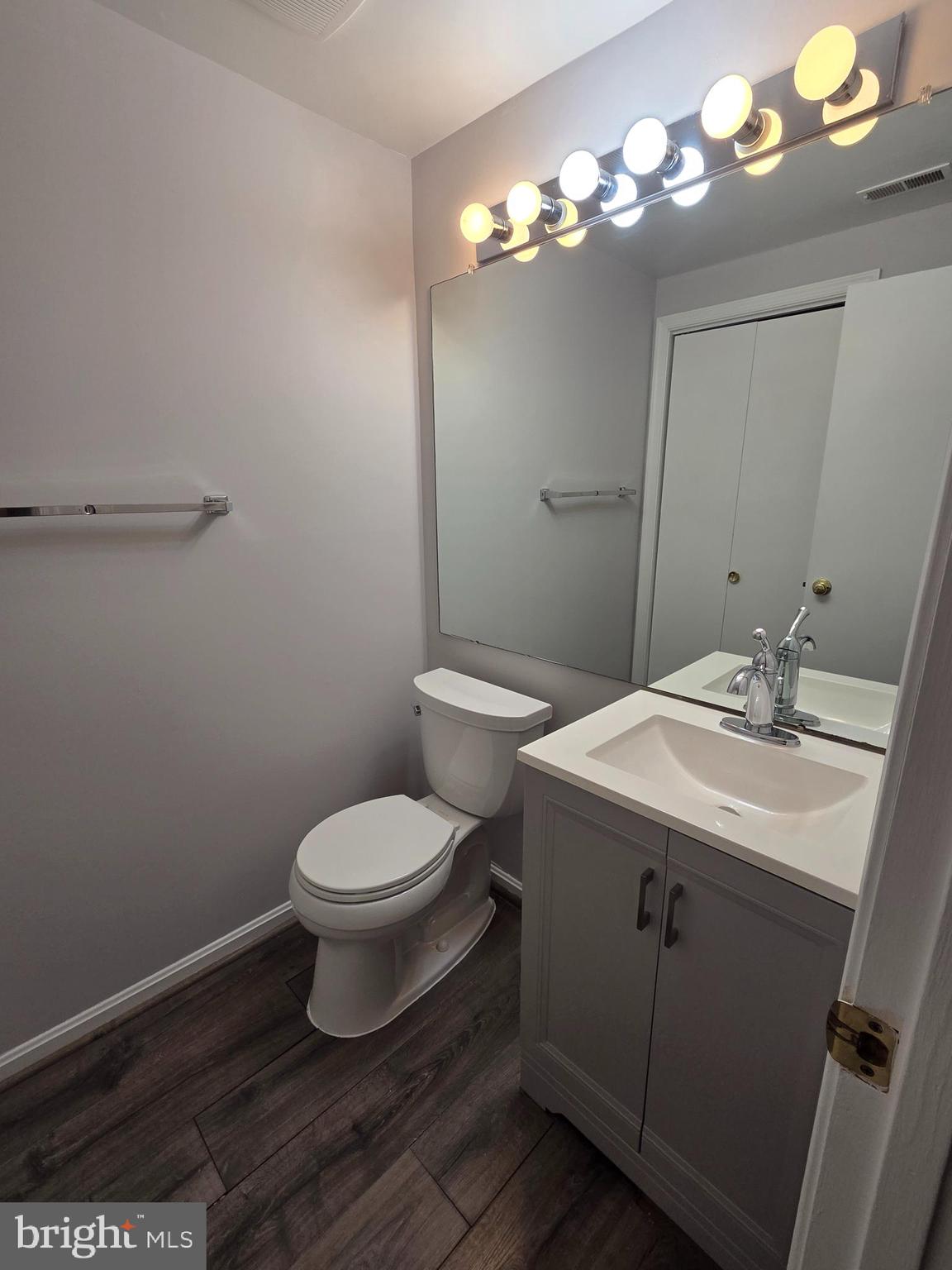 GLENBROOK - Residential