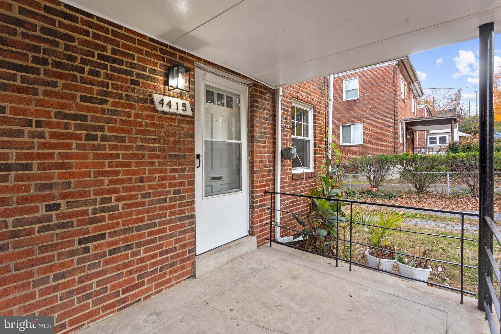 MOUNT RAINIER - Residential