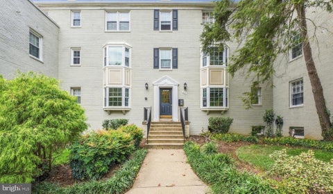 Photo of 822 S Arlington Mill Drive S #2-302, ARLINGTON, VA 22204 (MLS # VAAR2081062)