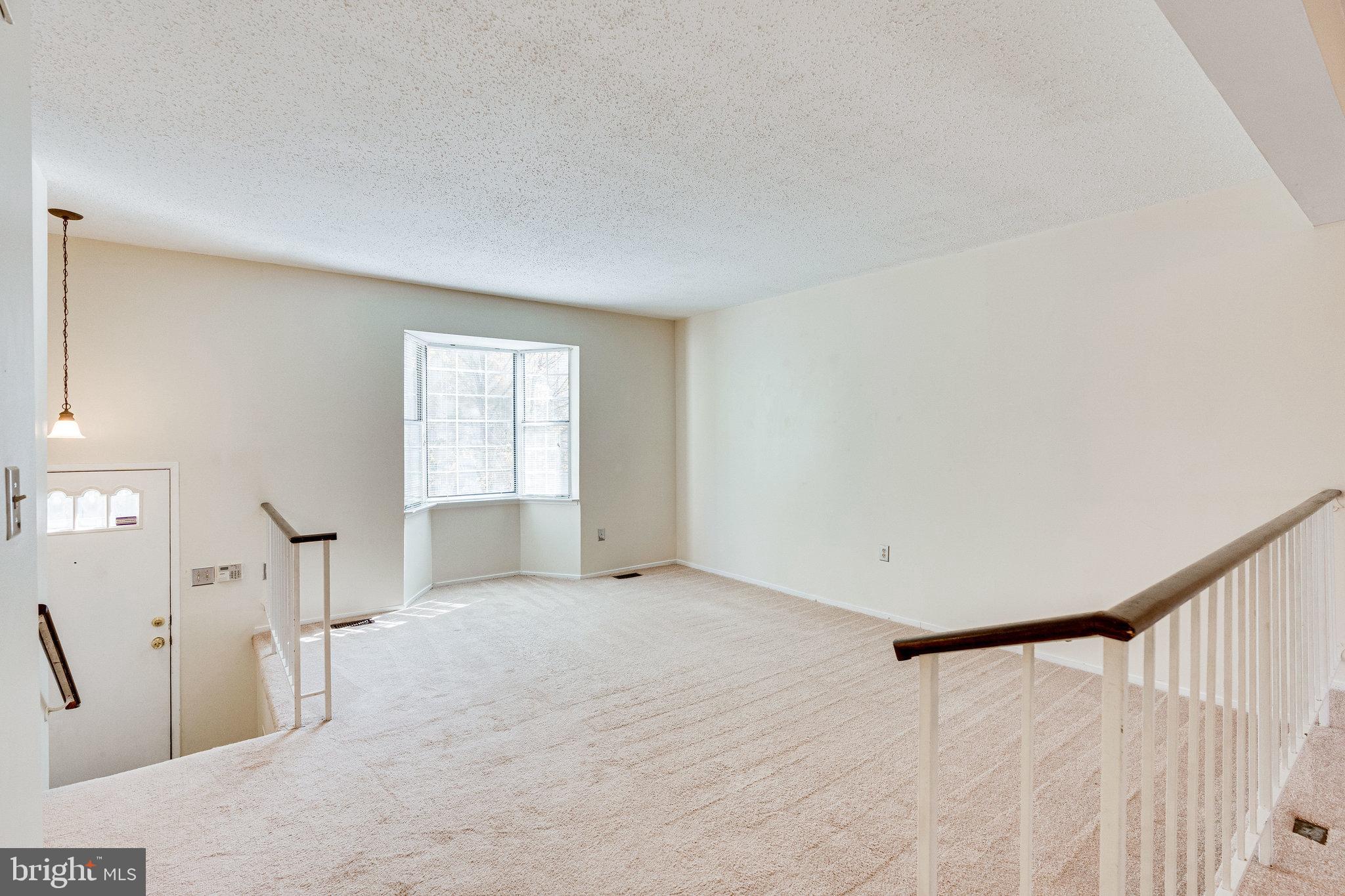 HUNTERS SQUARE - Residential Lease