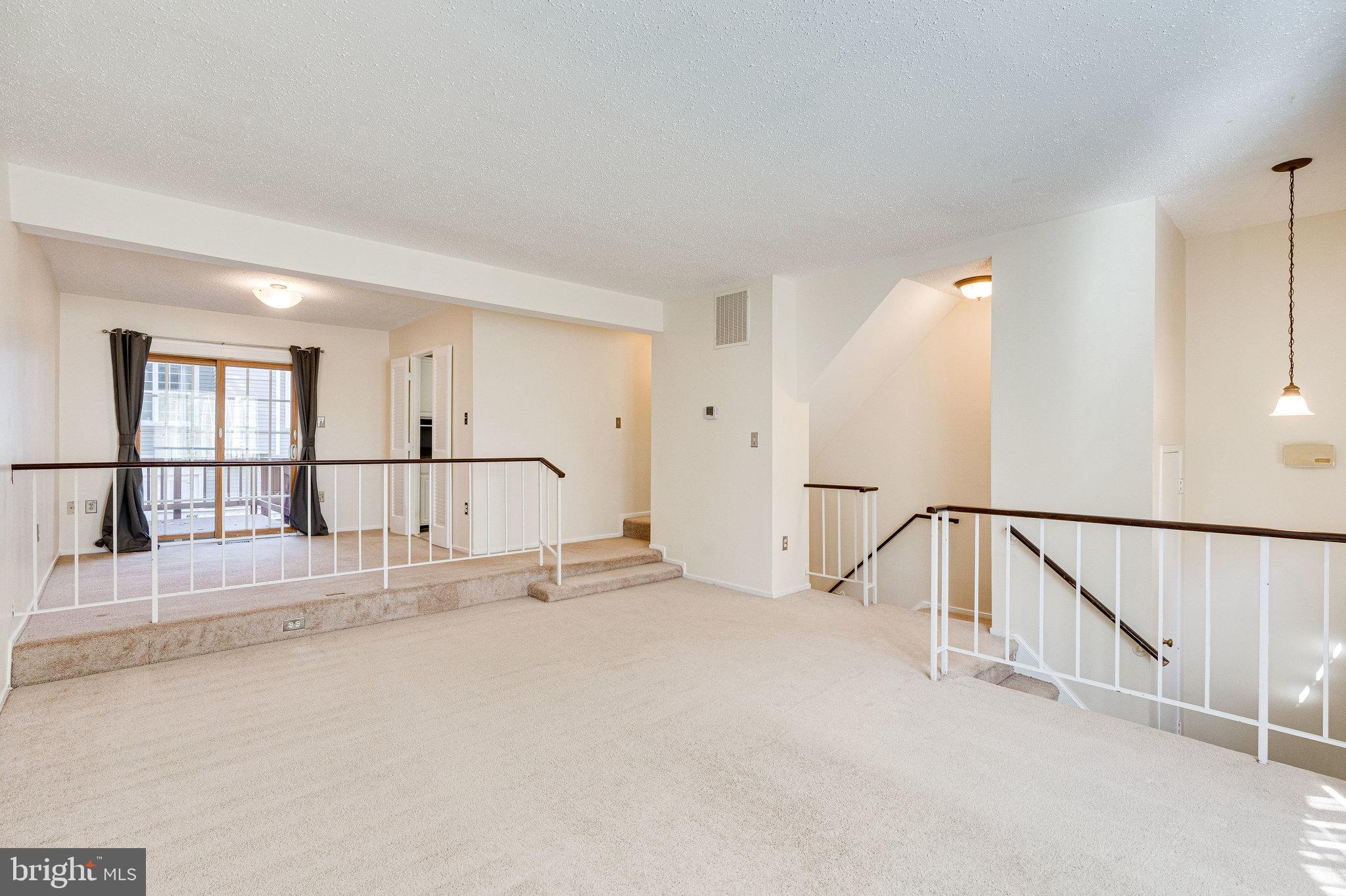 HUNTERS SQUARE - Residential Lease